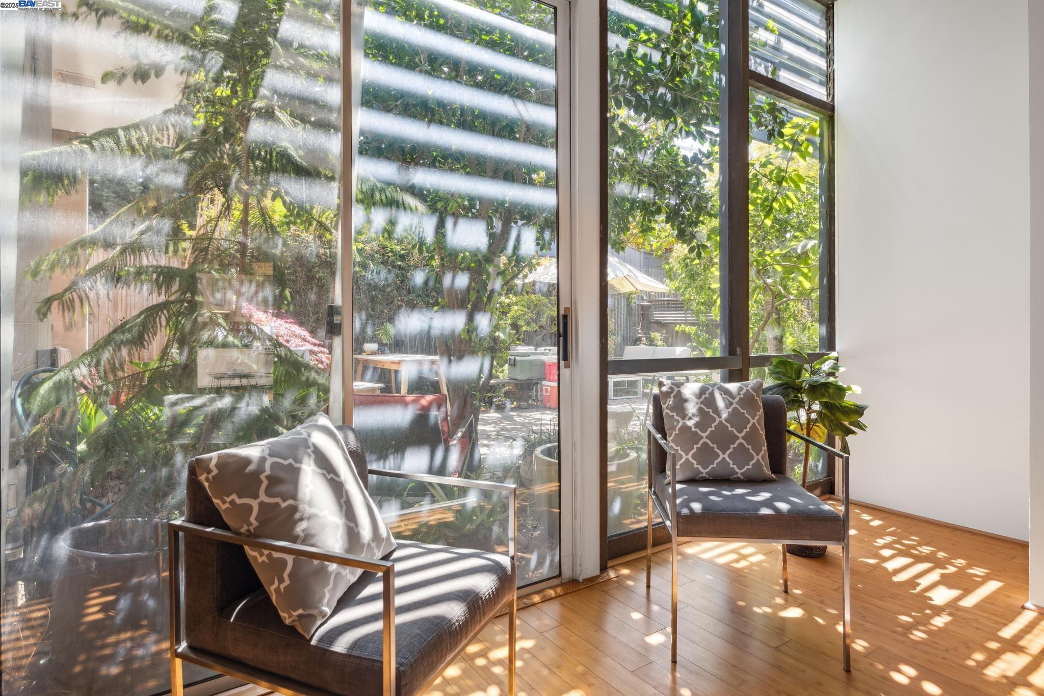 Detail Gallery Image 22 of 46 For 2112 West St #2,  Oakland,  CA 94612 - 2 Beds | 2 Baths