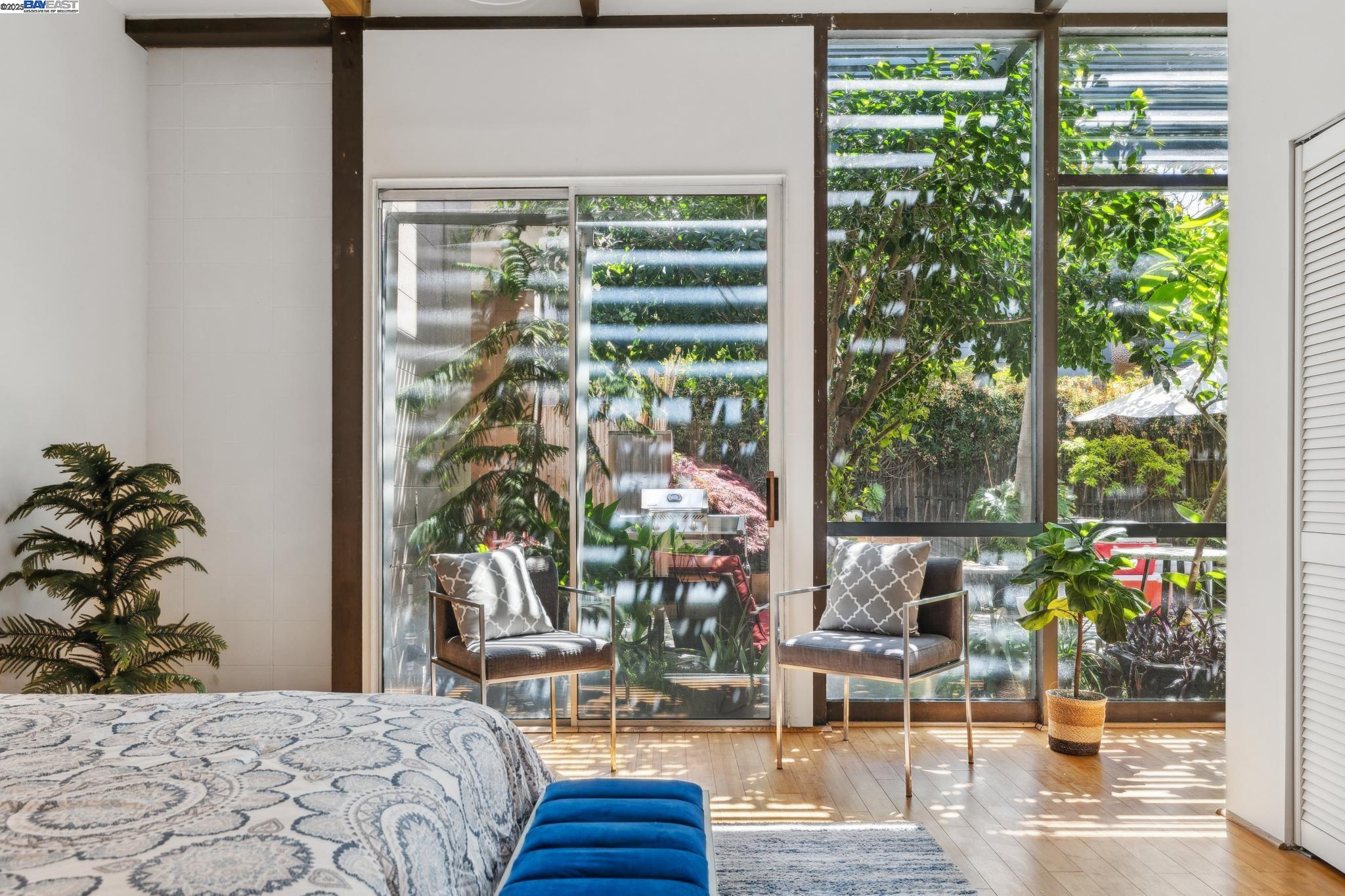 Detail Gallery Image 26 of 46 For 2112 West St #2,  Oakland,  CA 94612 - 2 Beds | 2 Baths