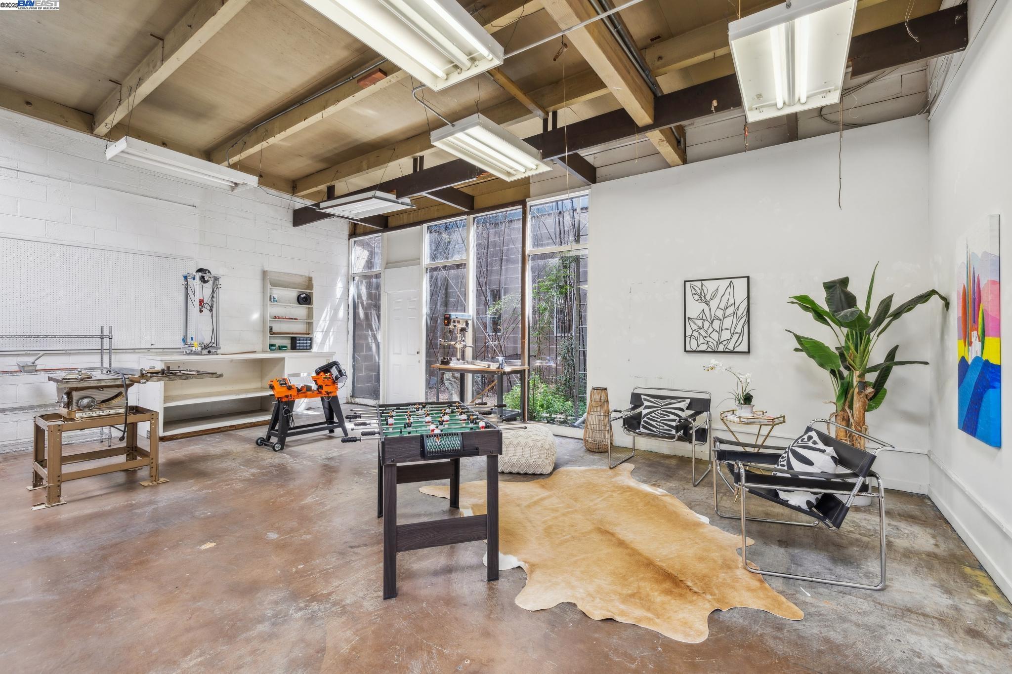 Detail Gallery Image 28 of 46 For 2112 West St #2,  Oakland,  CA 94612 - 2 Beds | 2 Baths