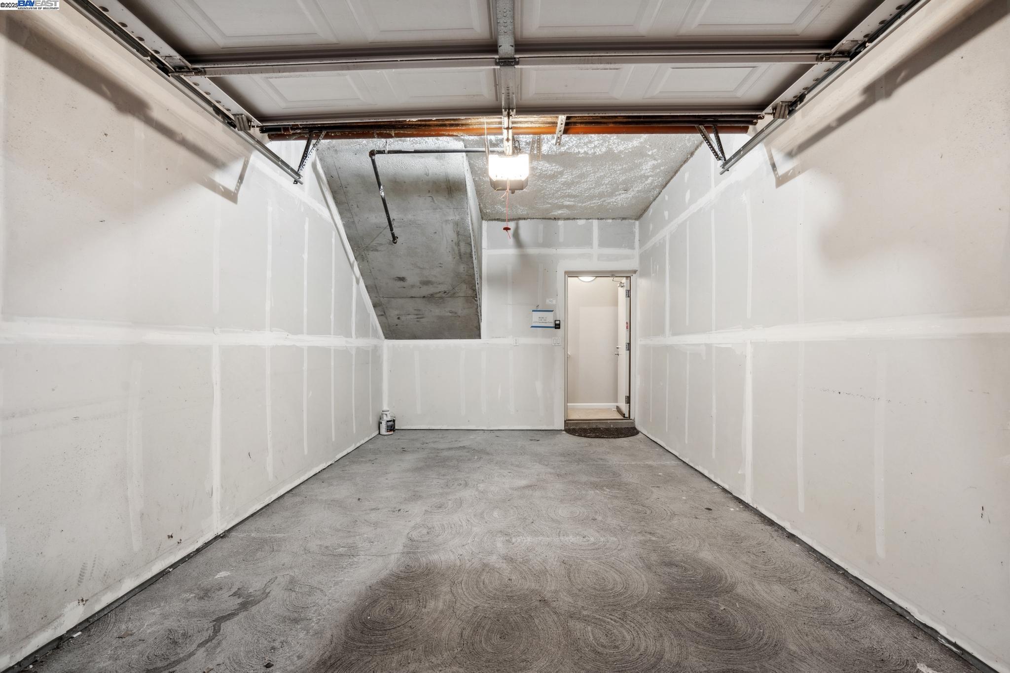 Detail Gallery Image 25 of 25 For 4225 Clarinbridge Cir, Dublin,  CA 94568 - 1 Beds | 1/1 Baths