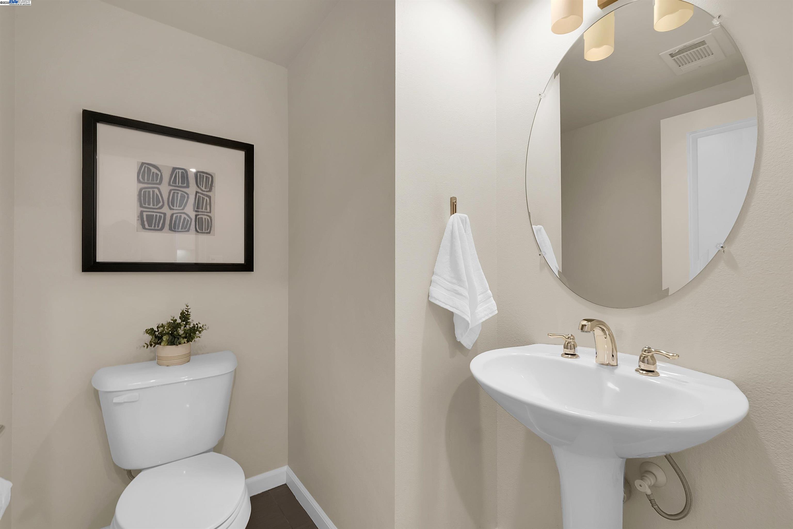 Detail Gallery Image 14 of 32 For 1233 Bockman Rd #19,  San Lorenzo,  CA 94580 - 3 Beds | 2/1 Baths