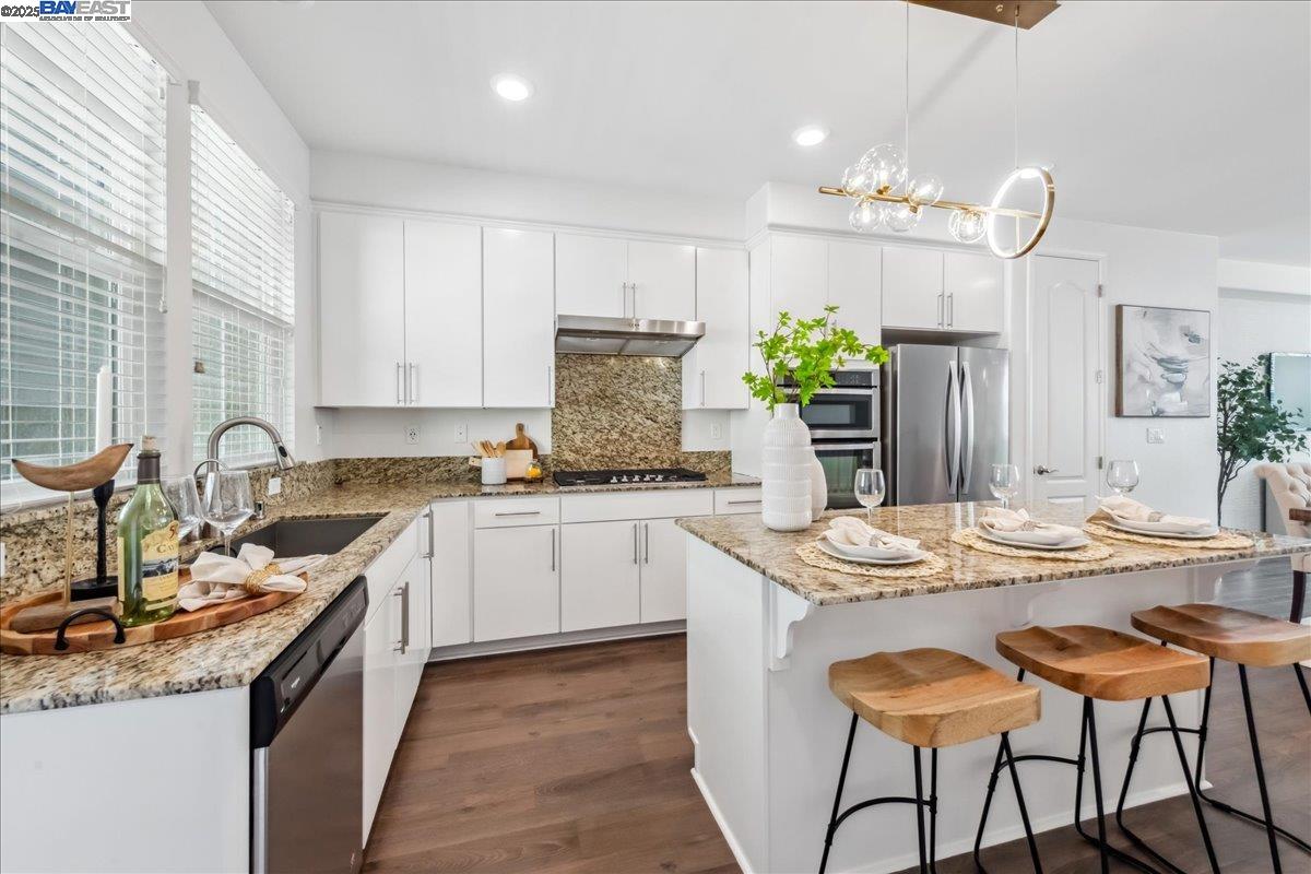 Photo #6: 41097670 Listing 