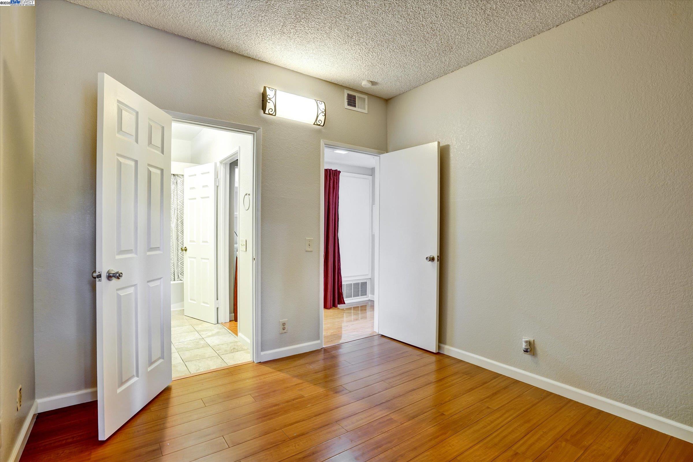 Detail Gallery Image 27 of 43 For 3402 Pinewood Ter #211,  Fremont,  CA 94536 - 2 Beds | 2 Baths
