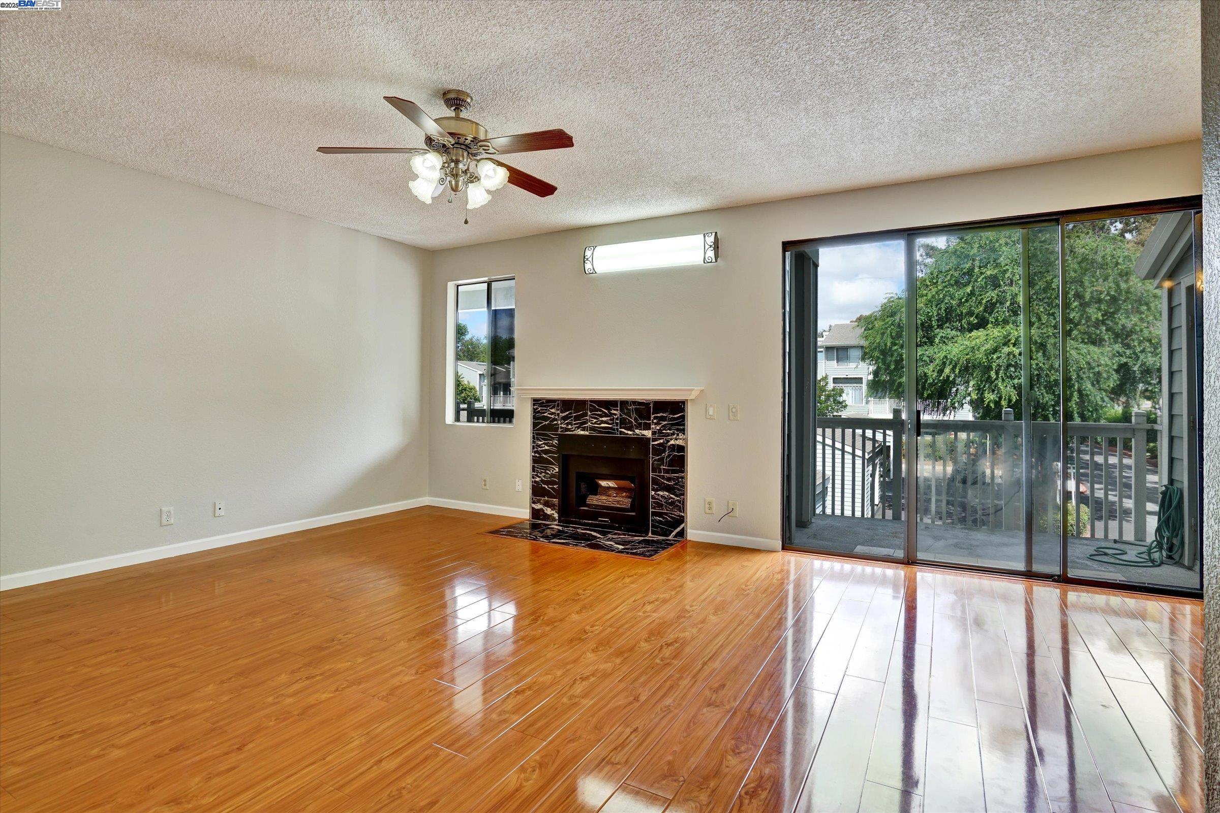Detail Gallery Image 5 of 43 For 3402 Pinewood Ter #211,  Fremont,  CA 94536 - 2 Beds | 2 Baths
