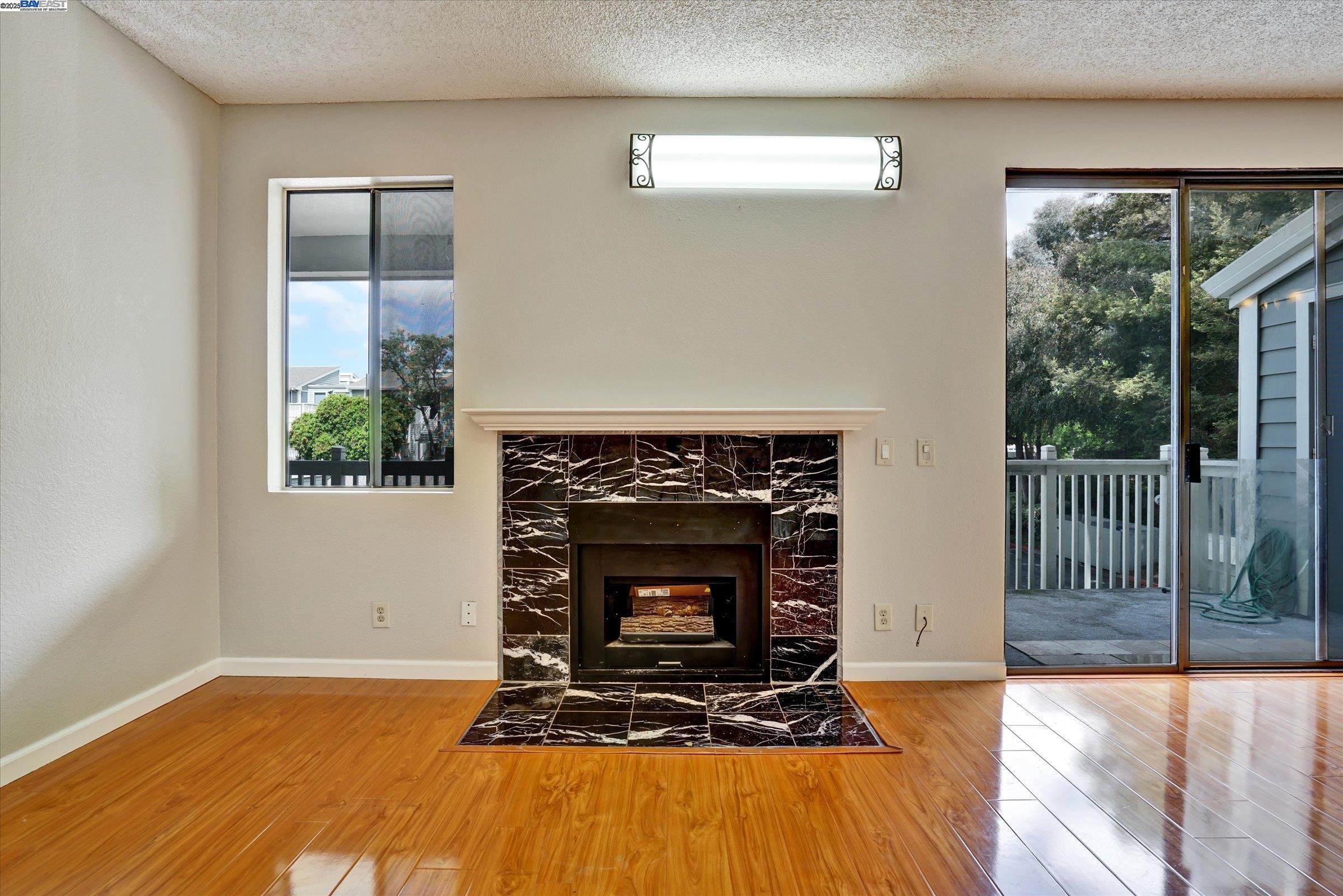 Detail Gallery Image 7 of 43 For 3402 Pinewood Ter #211,  Fremont,  CA 94536 - 2 Beds | 2 Baths