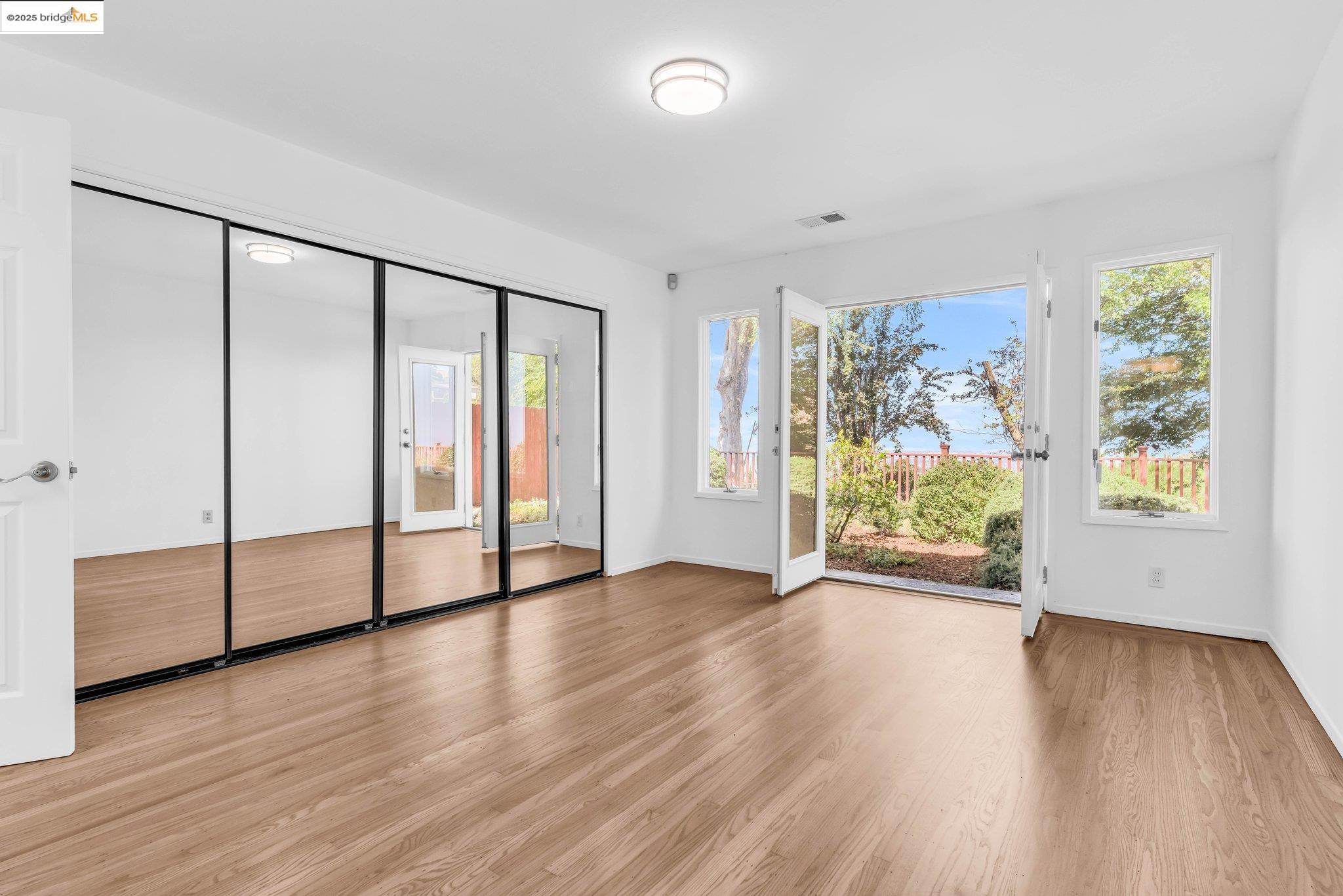 Detail Gallery Image 24 of 56 For 3699 Malcolm Ave, Oakland,  CA 94605 - 4 Beds | 2 Baths