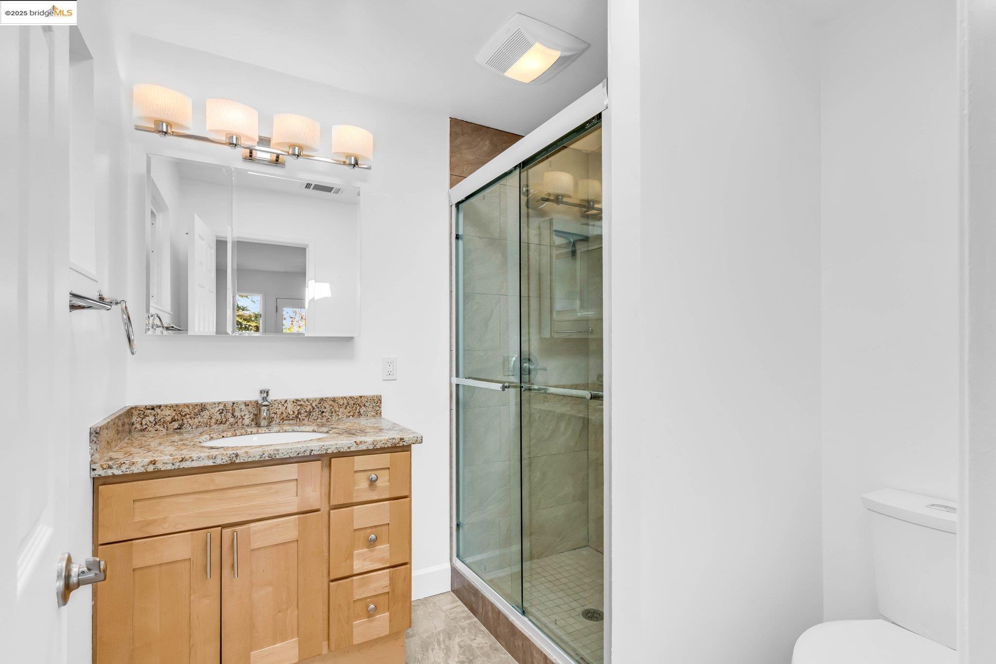 Detail Gallery Image 26 of 56 For 3699 Malcolm Ave, Oakland,  CA 94605 - 4 Beds | 2 Baths