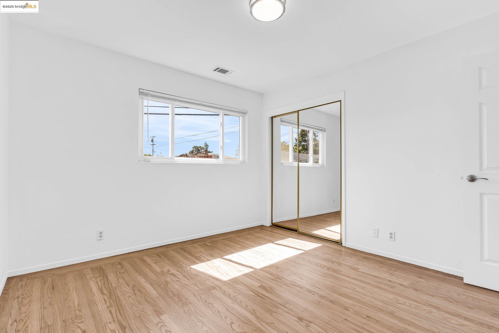 Detail Gallery Image 31 of 56 For 3699 Malcolm Ave, Oakland,  CA 94605 - 4 Beds | 2 Baths