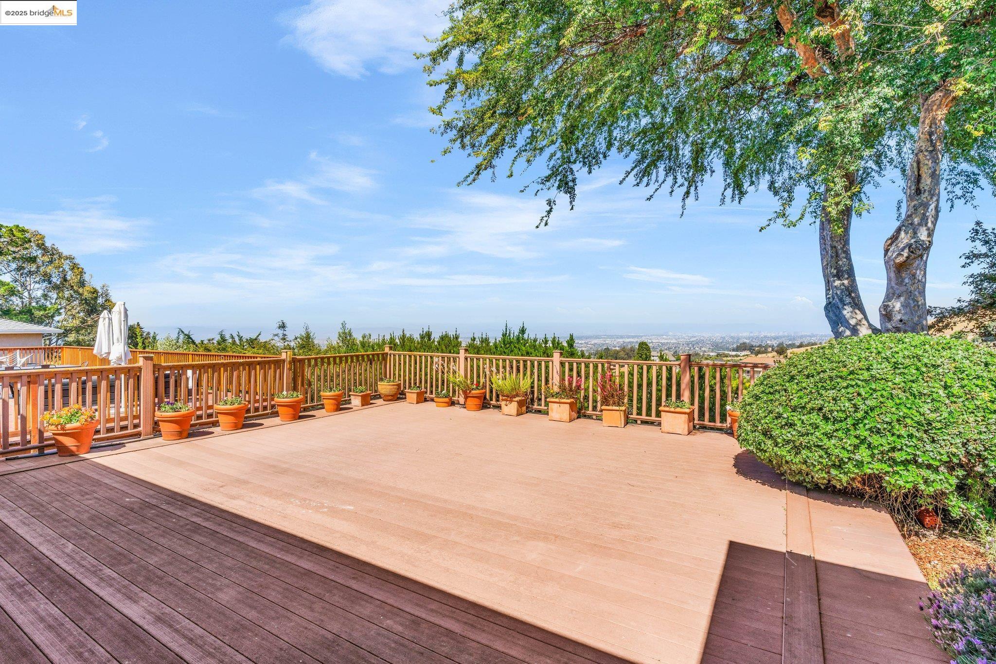 Detail Gallery Image 33 of 56 For 3699 Malcolm Ave, Oakland,  CA 94605 - 4 Beds | 2 Baths