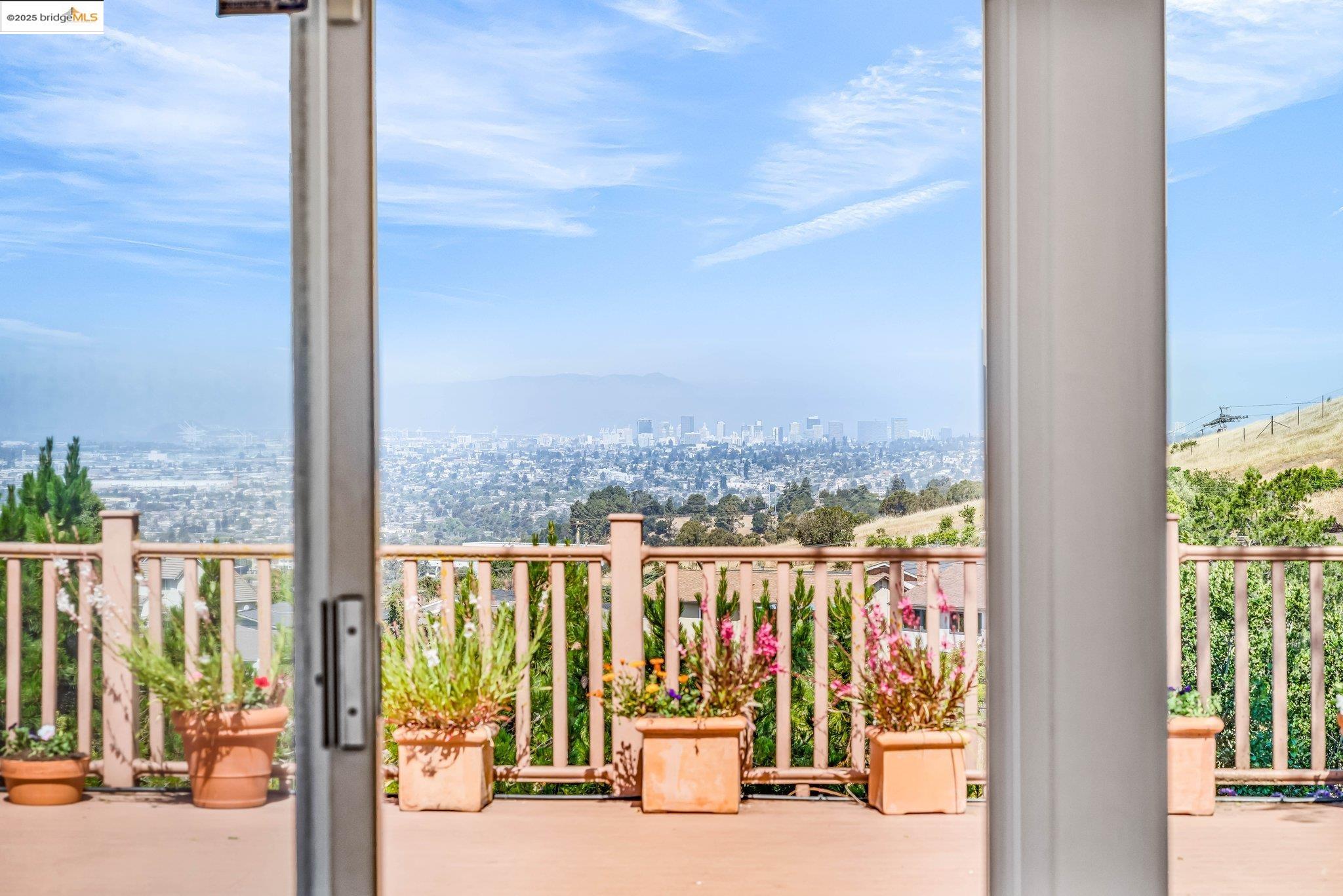 Detail Gallery Image 43 of 56 For 3699 Malcolm Ave, Oakland,  CA 94605 - 4 Beds | 2 Baths