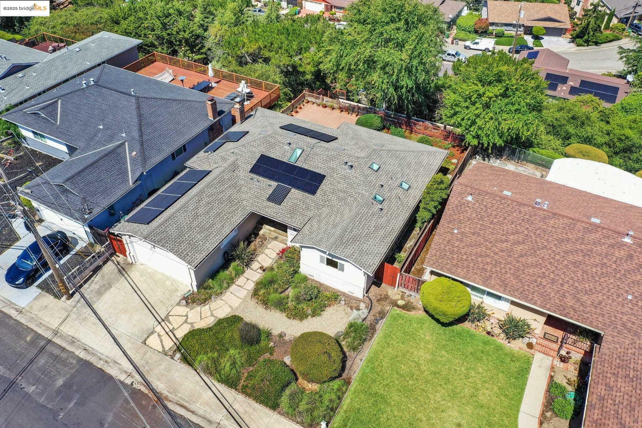 Detail Gallery Image 46 of 56 For 3699 Malcolm Ave, Oakland,  CA 94605 - 4 Beds | 2 Baths