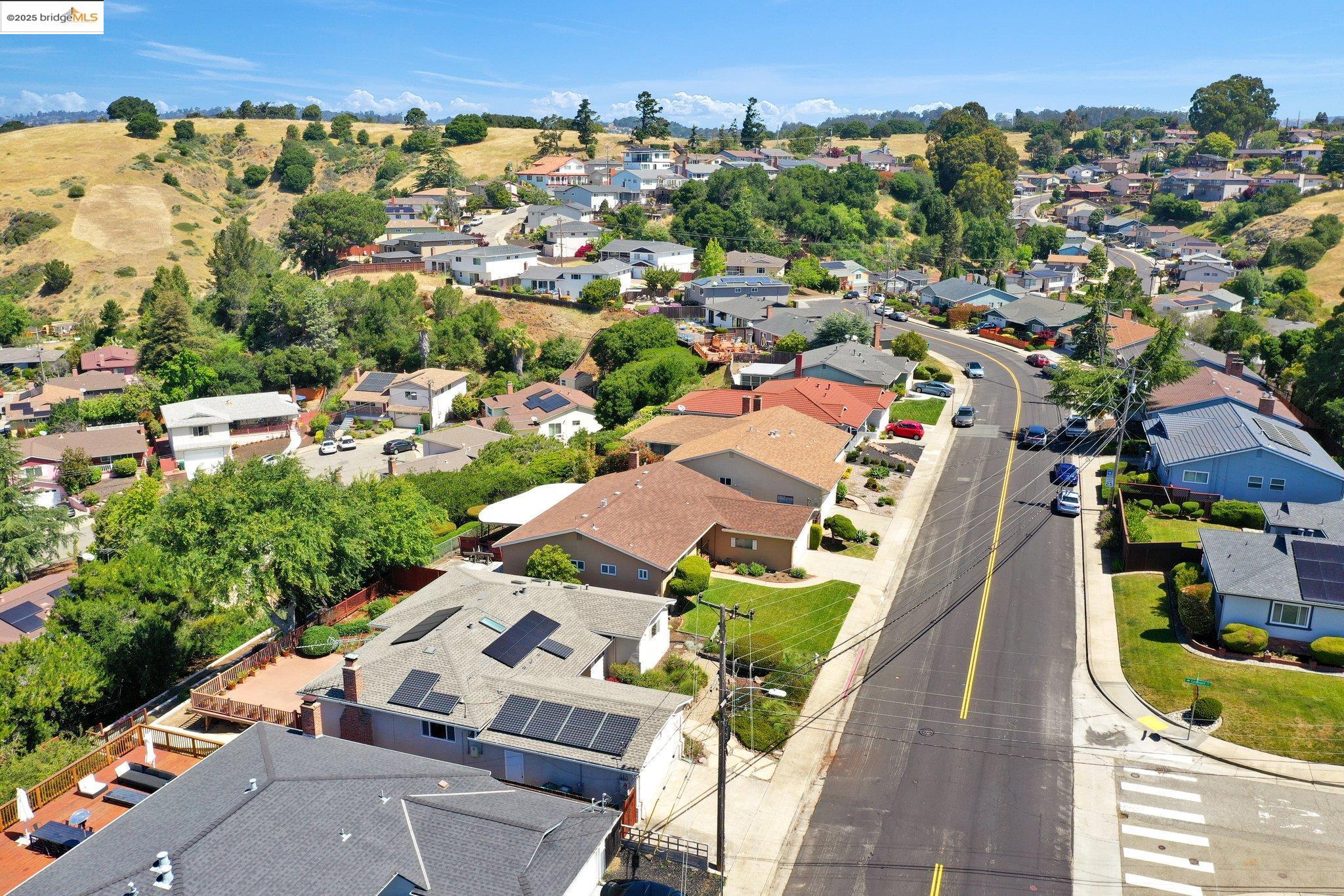 Detail Gallery Image 51 of 56 For 3699 Malcolm Ave, Oakland,  CA 94605 - 4 Beds | 2 Baths