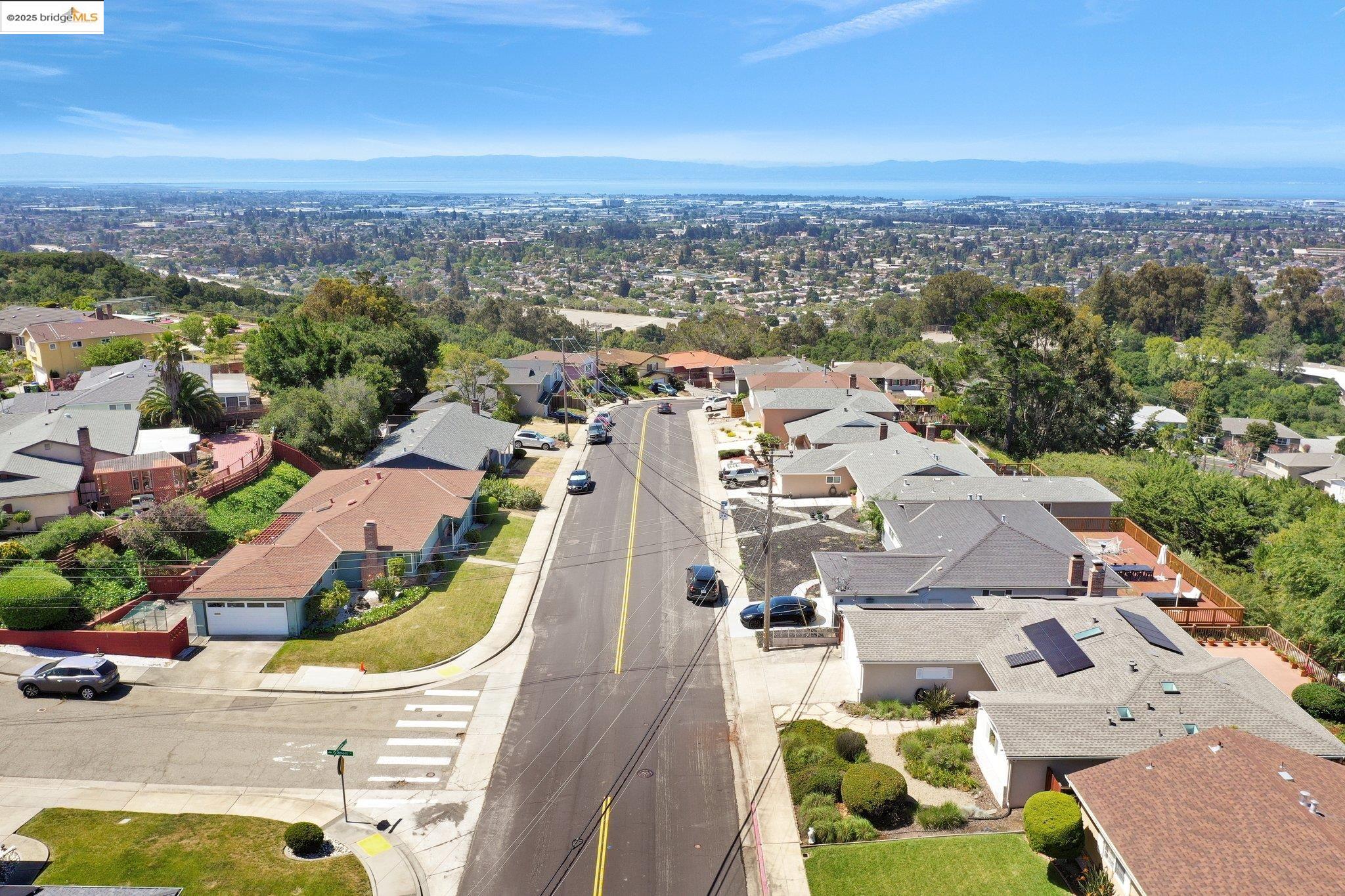Detail Gallery Image 52 of 56 For 3699 Malcolm Ave, Oakland,  CA 94605 - 4 Beds | 2 Baths