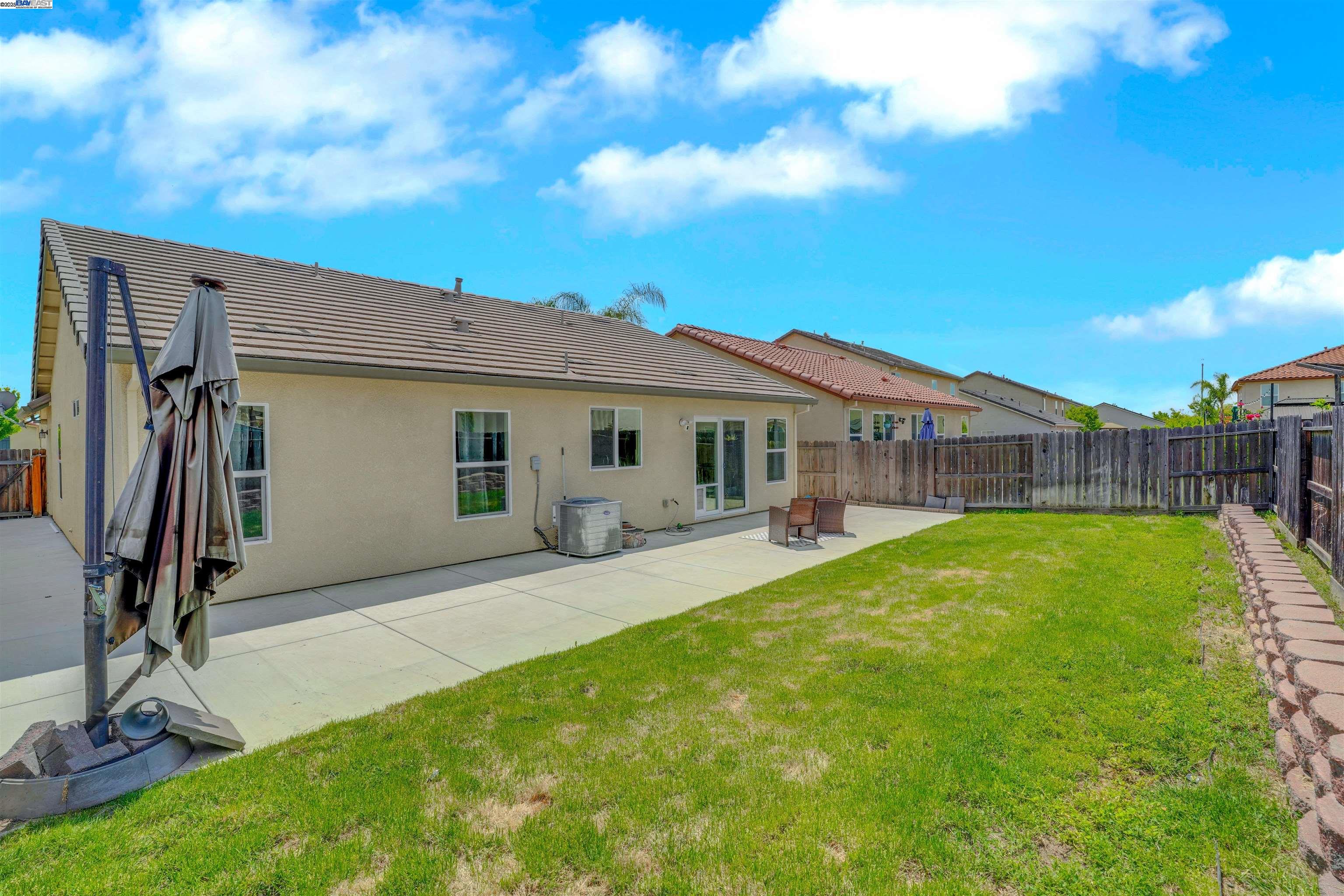 Detail Gallery Image 23 of 29 For 1737 Mighty Oak Drive, Stockton,  CA 95205-9204 - 3 Beds | 2 Baths
