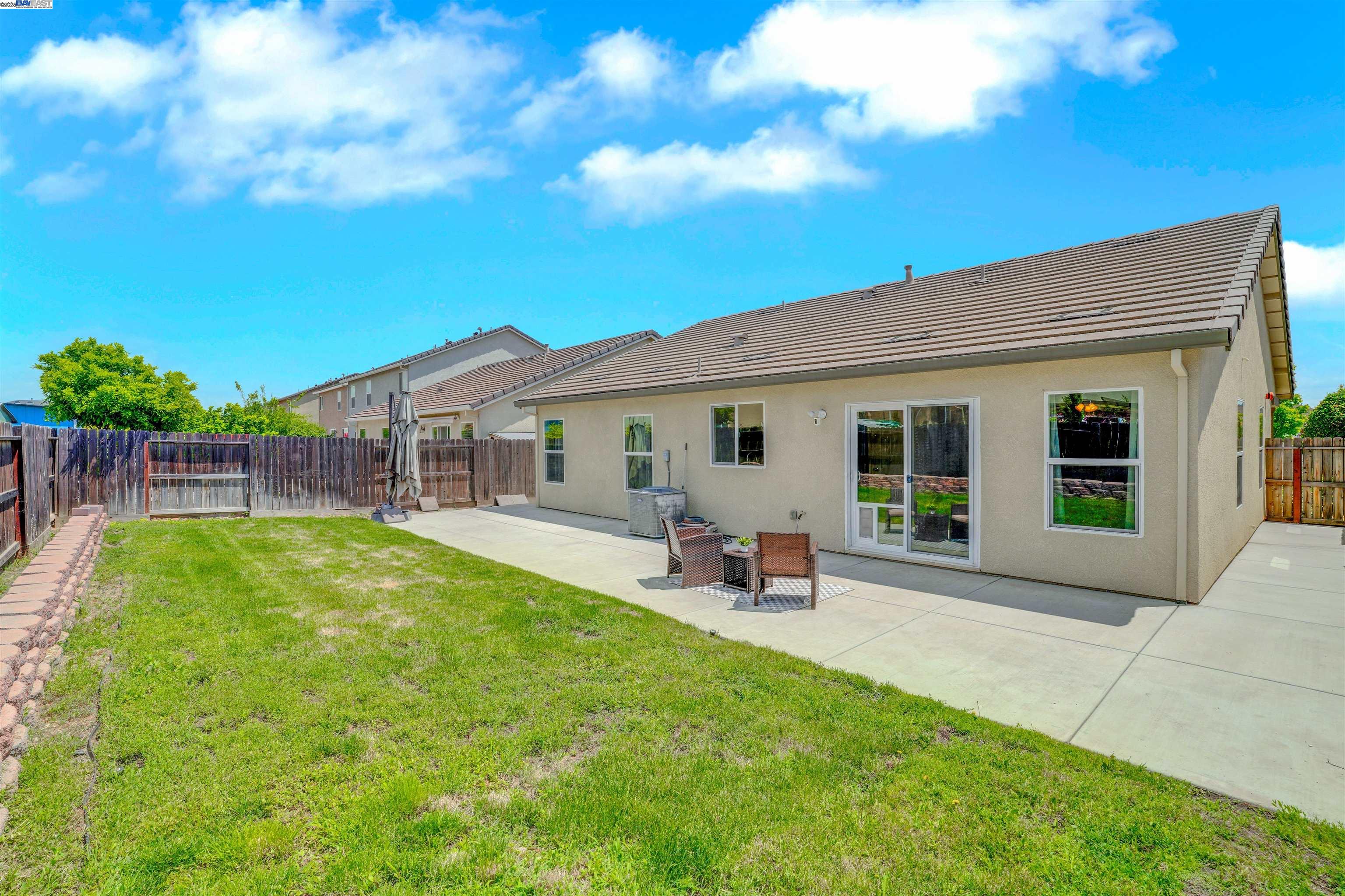 Detail Gallery Image 24 of 29 For 1737 Mighty Oak Drive, Stockton,  CA 95205-9204 - 3 Beds | 2 Baths