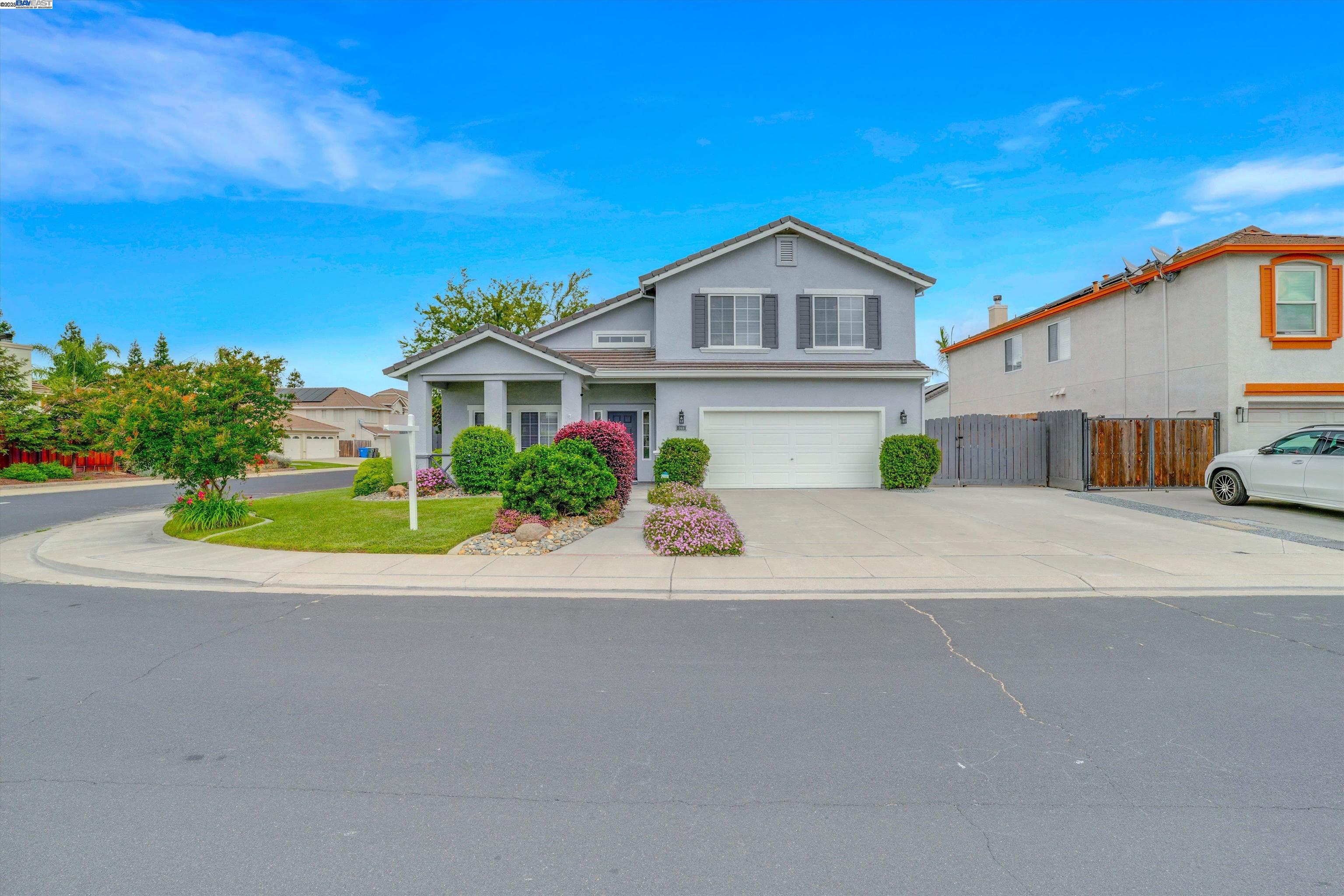 Detail Gallery Image 3 of 43 For 763 Grafton St., Manteca,  CA 95337 - 4 Beds | 2/1 Baths