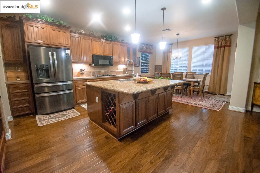 Detail Gallery Image 3 of 32 For 1083 Steeple Blvd, Brentwood,  CA 94513 - 5 Beds | 4/1 Baths
