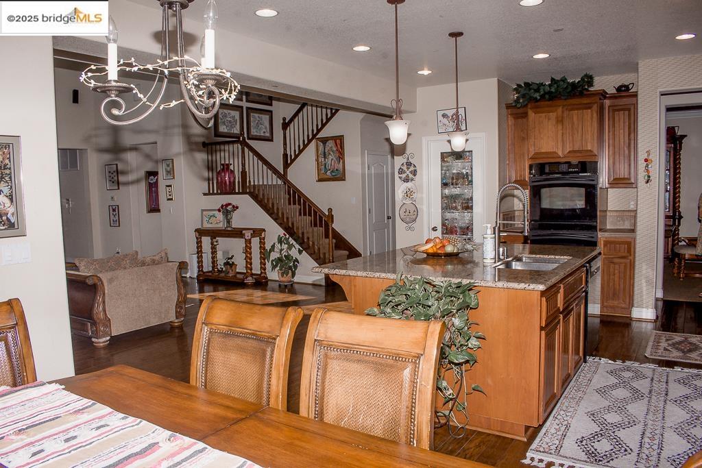 Detail Gallery Image 6 of 32 For 1083 Steeple Blvd, Brentwood,  CA 94513 - 5 Beds | 4/1 Baths