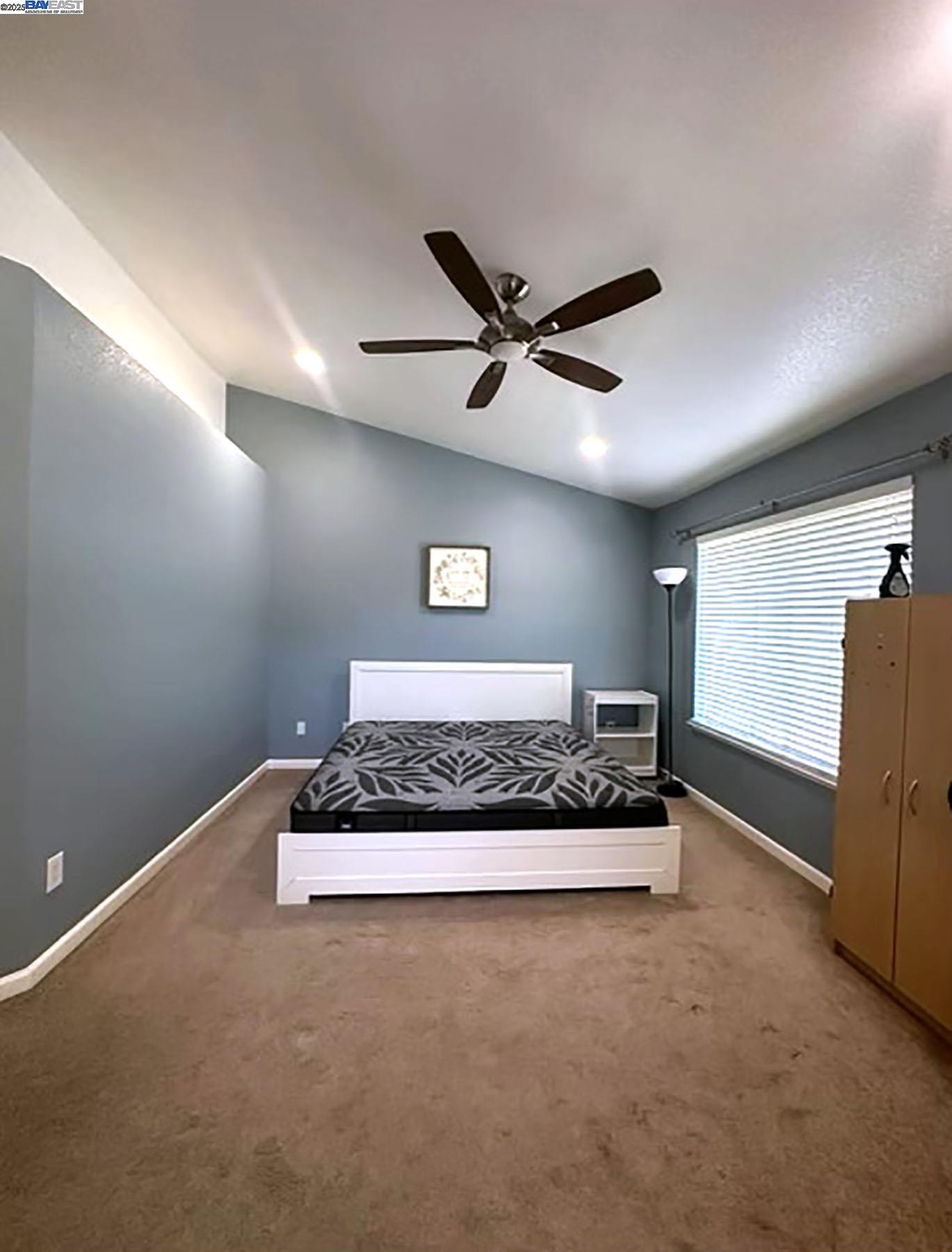 Detail Gallery Image 17 of 24 For 85 Phillips Ct, Tracy,  CA 95376-1324 - 3 Beds | 2/1 Baths