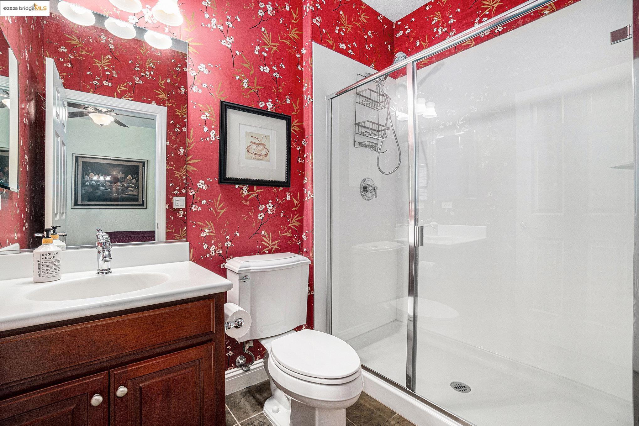Detail Gallery Image 17 of 60 For 321 Lavender Way, Oakley,  CA 94561 - 5 Beds | 3/1 Baths