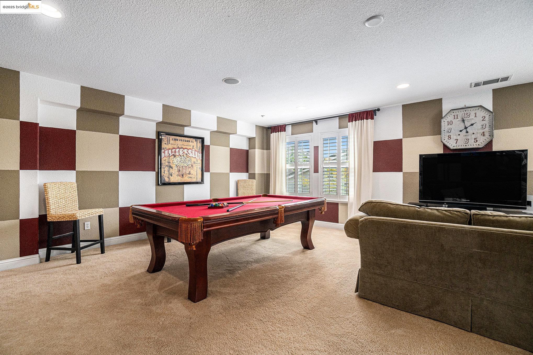 Detail Gallery Image 19 of 60 For 321 Lavender Way, Oakley,  CA 94561 - 5 Beds | 3/1 Baths