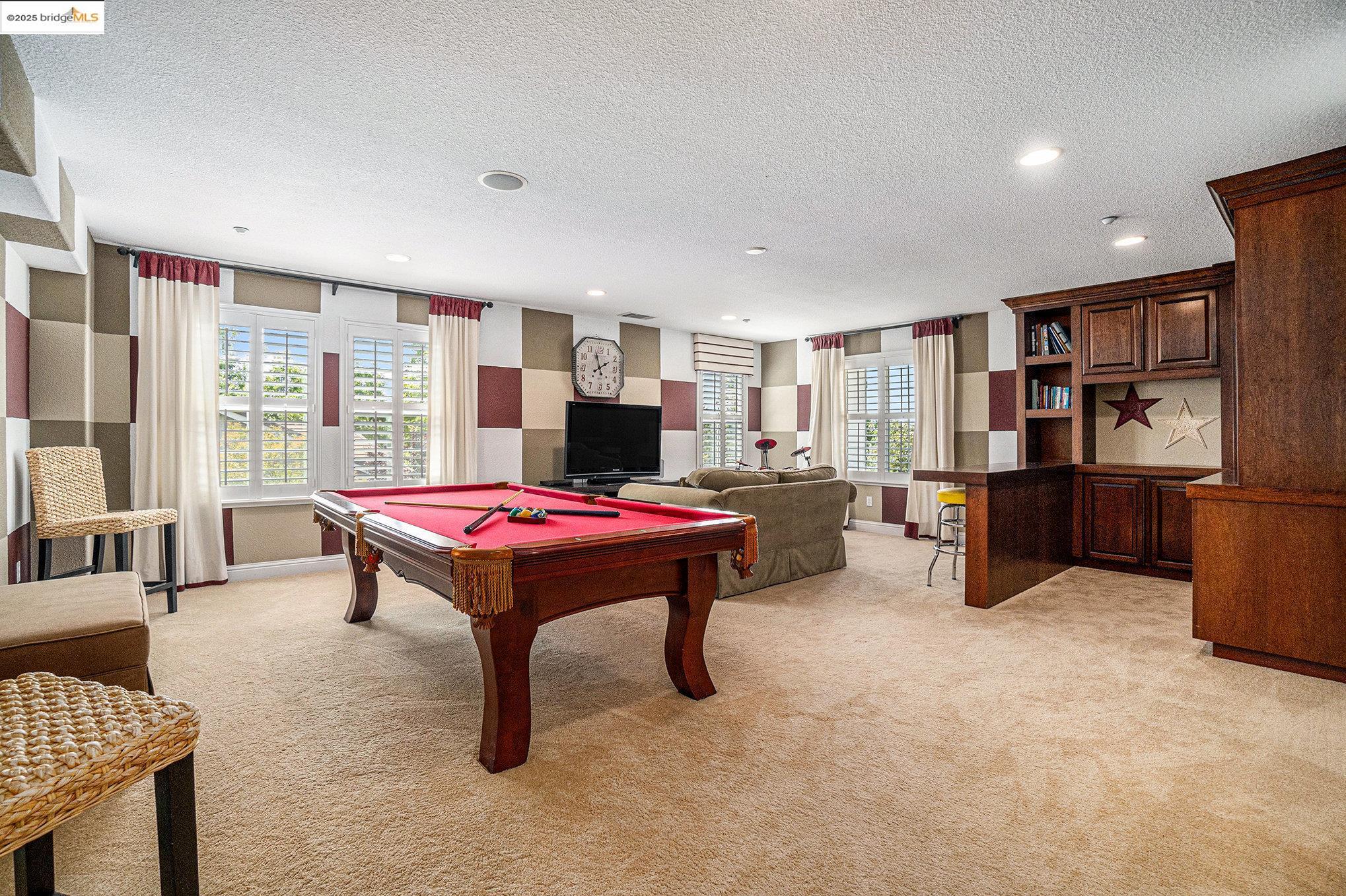 Detail Gallery Image 20 of 60 For 321 Lavender Way, Oakley,  CA 94561 - 5 Beds | 3/1 Baths