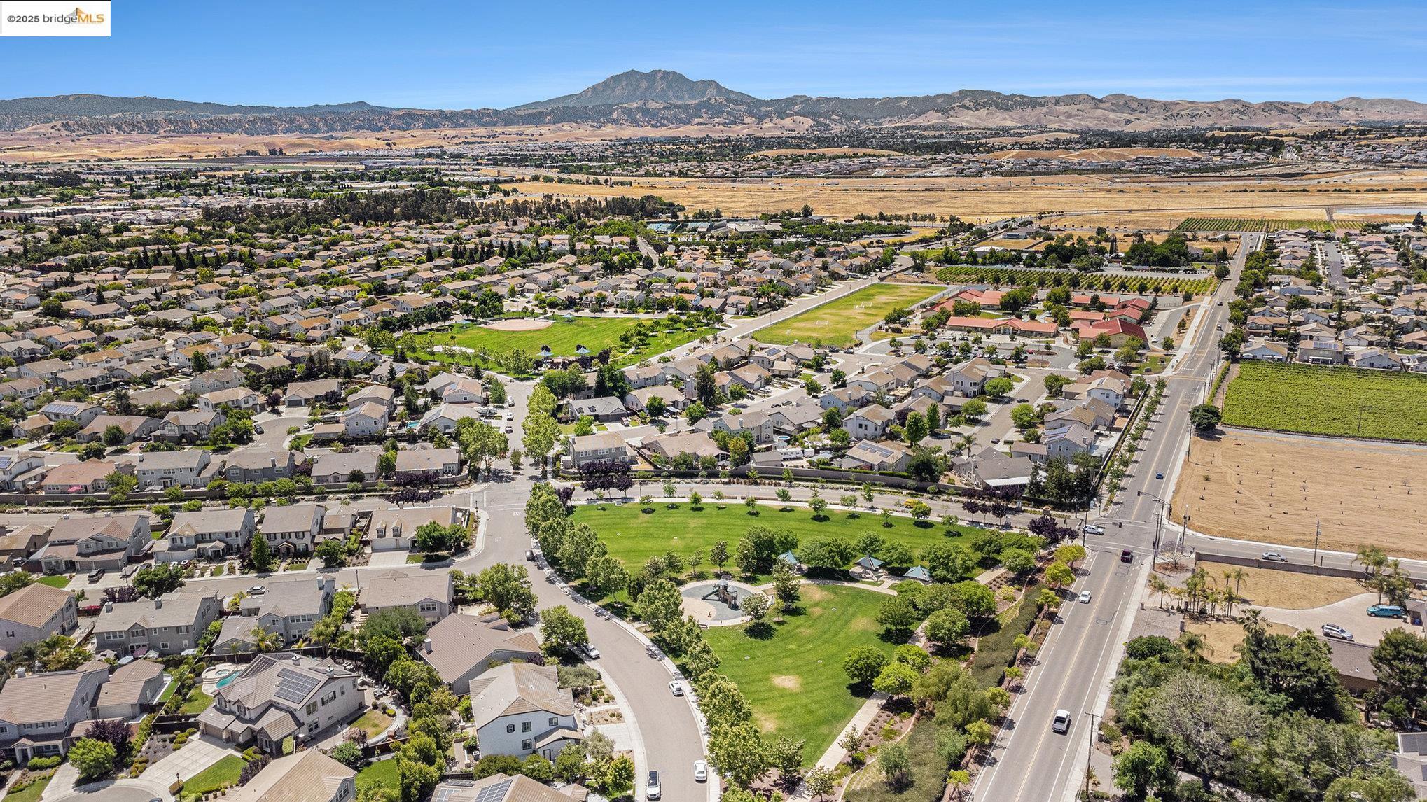 Detail Gallery Image 56 of 60 For 321 Lavender Way, Oakley,  CA 94561 - 5 Beds | 3/1 Baths