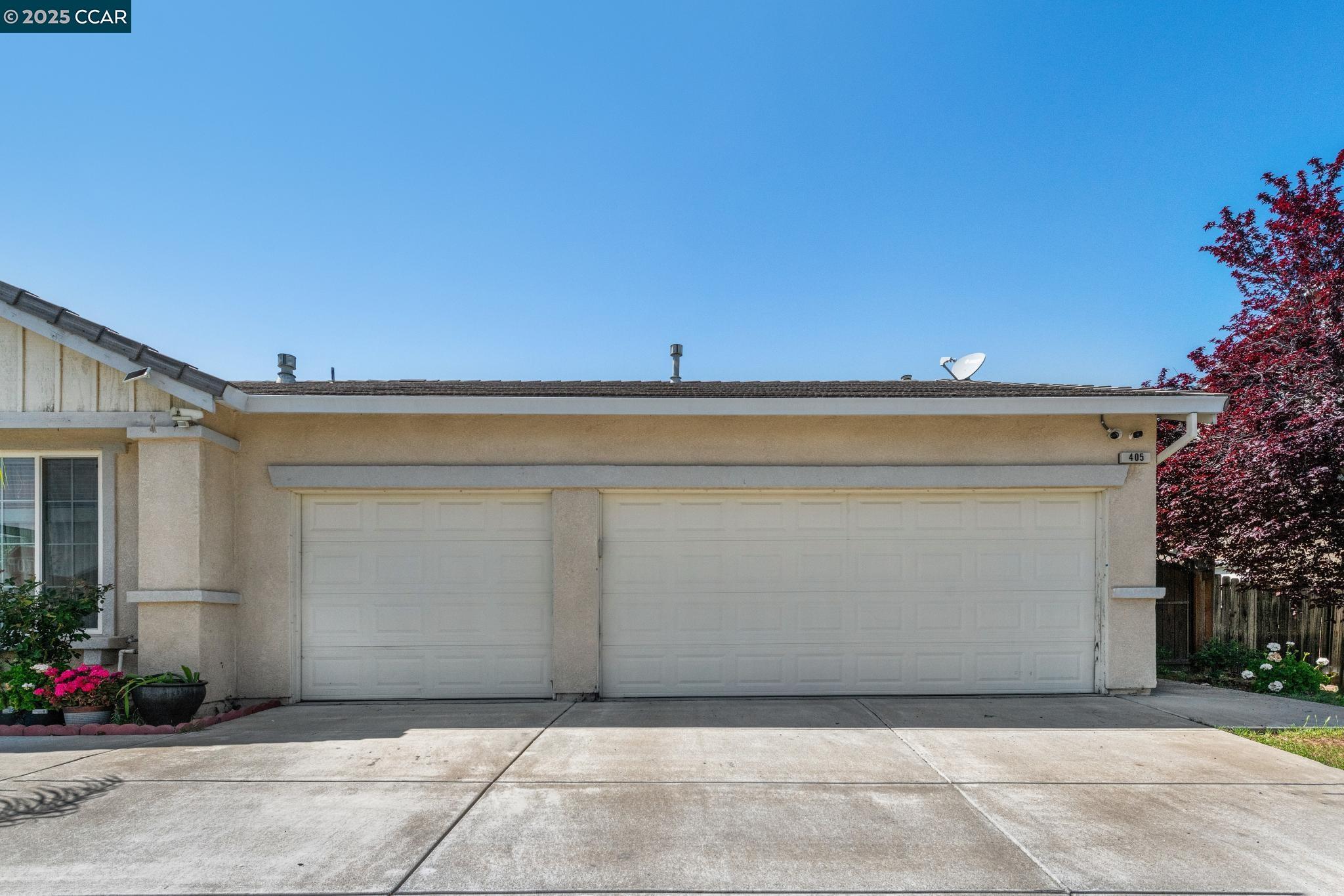 Detail Gallery Image 3 of 34 For 405 Rich Spring Dr, Pittsburg,  CA 94565 - 4 Beds | 2 Baths