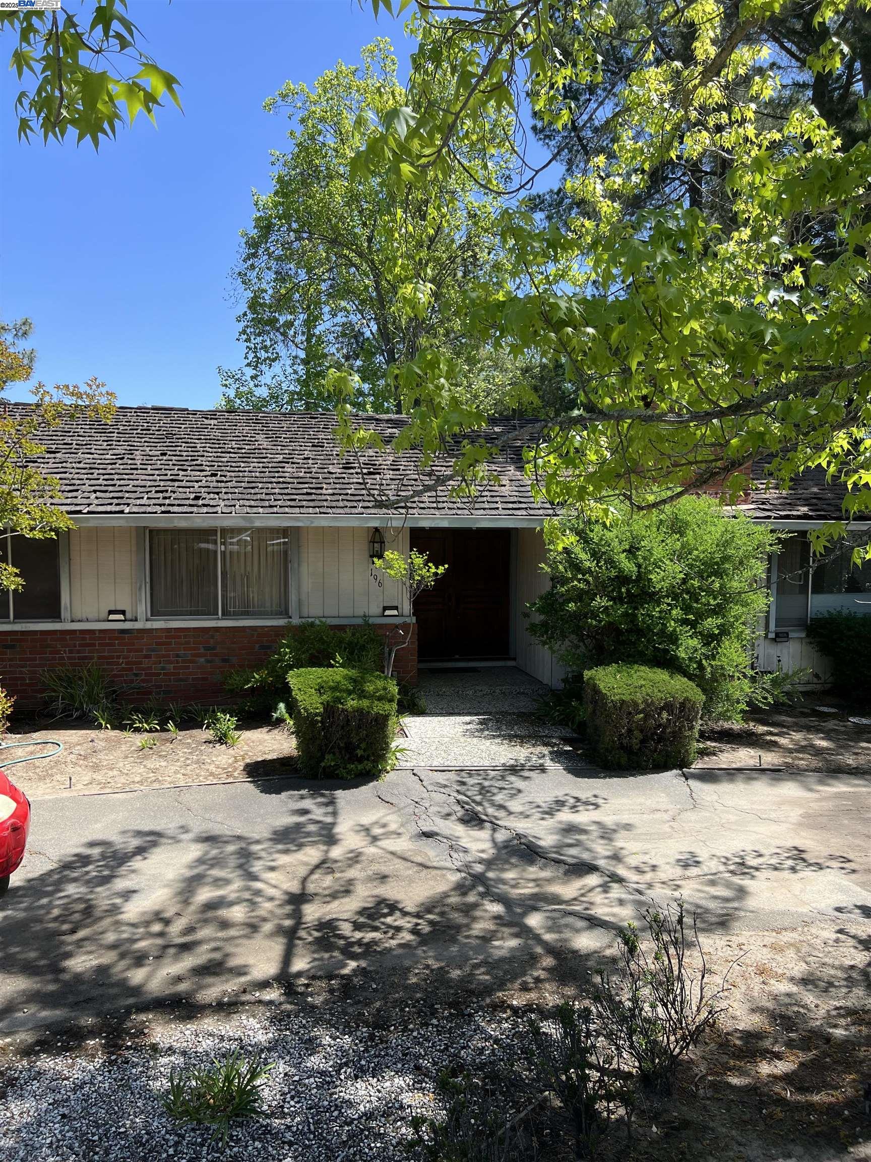 Thumbnail for 196 Crest Ave, Alamo, CA 94507