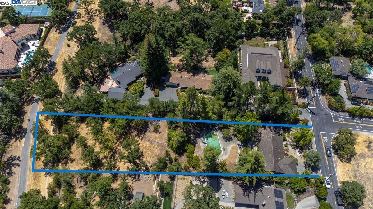 Detail Gallery Image 26 of 27 For 196 Crest Ave, Alamo,  CA 94507 - 5 Beds | 4 Baths