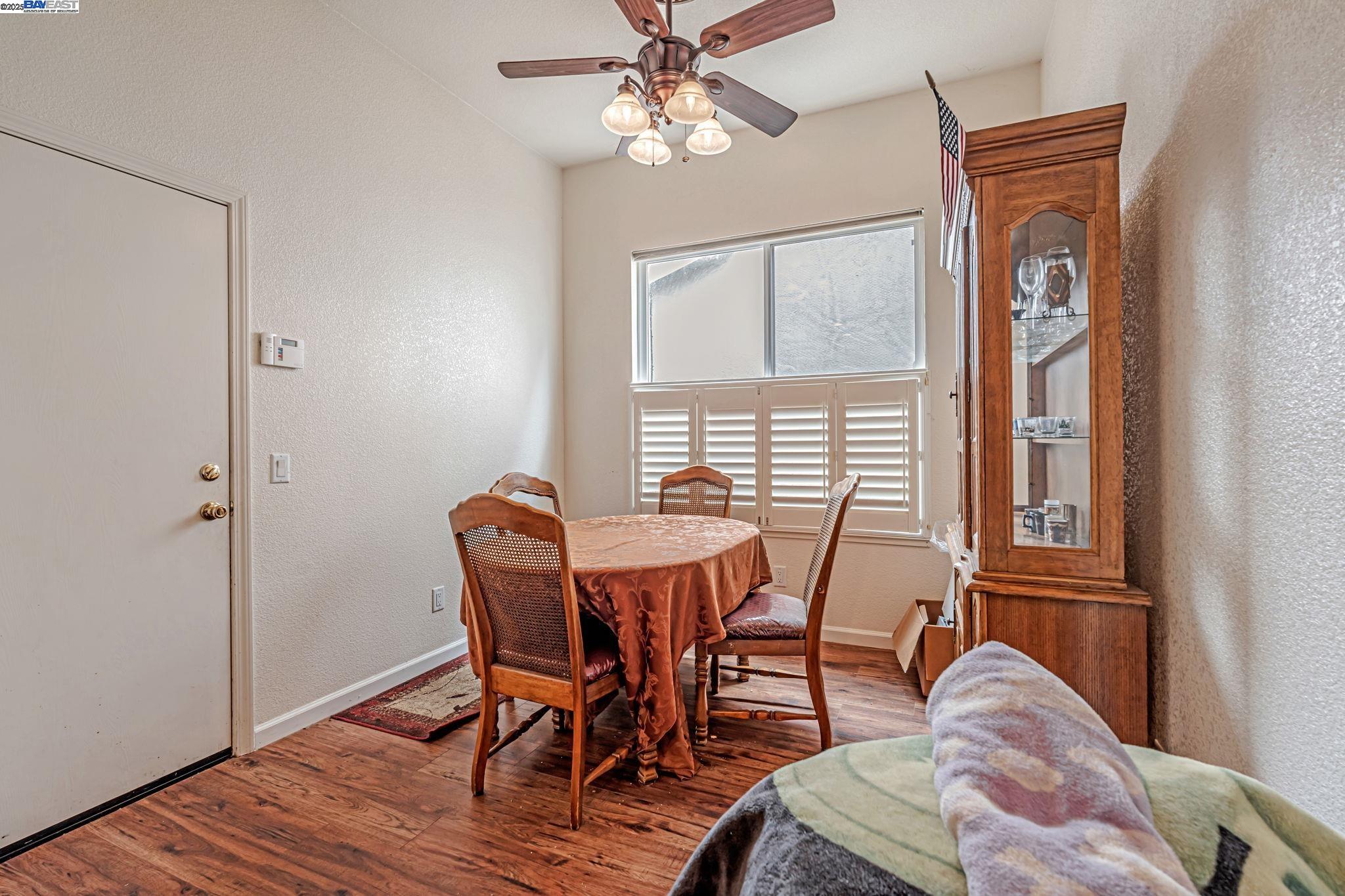 Detail Gallery Image 11 of 32 For 1254 Esplanade Dr, Merced,  CA 95348 - 4 Beds | 2 Baths