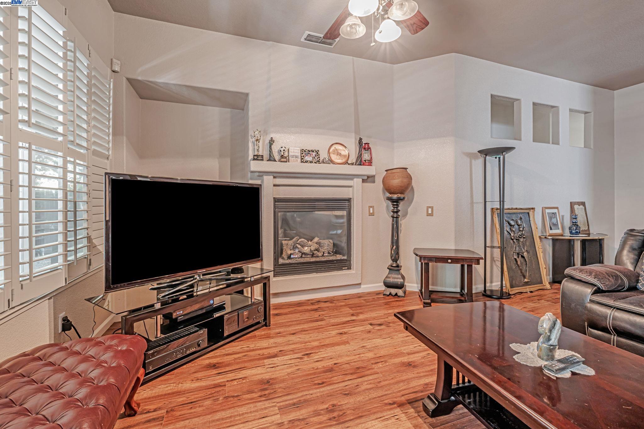 Detail Gallery Image 17 of 32 For 1254 Esplanade Dr, Merced,  CA 95348 - 4 Beds | 2 Baths