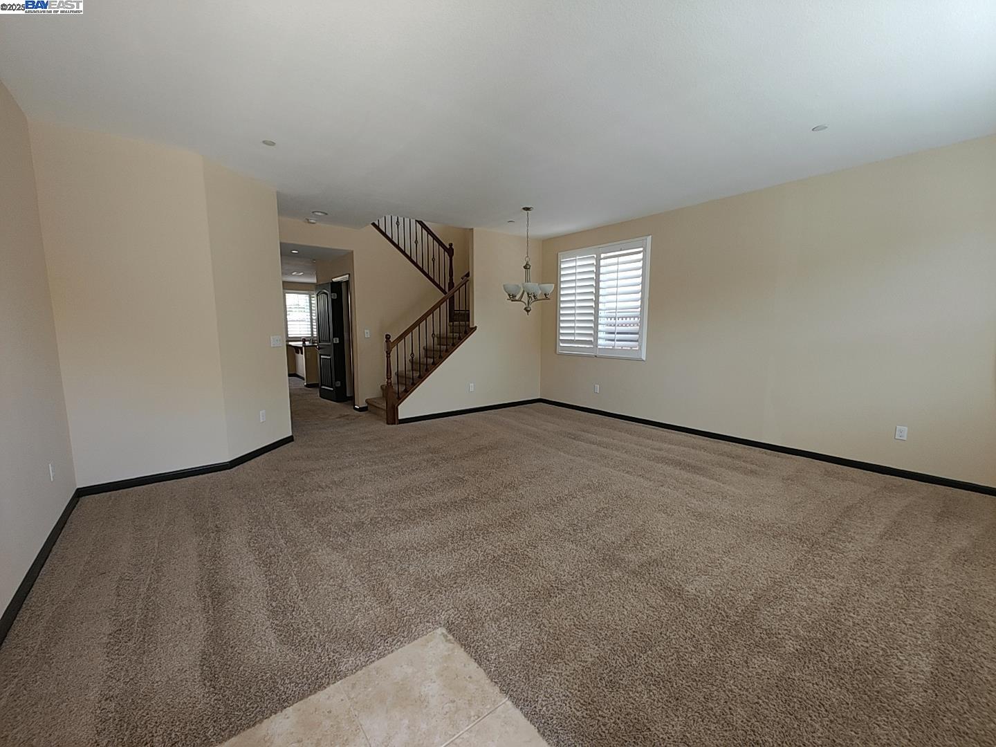 Detail Gallery Image 3 of 36 For 7283 Abbey Dr, Vallejo,  CA 94591 - 4 Beds | 3/1 Baths