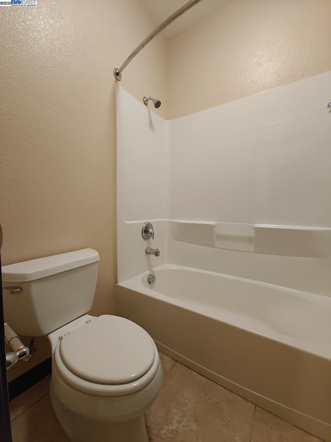 Detail Gallery Image 23 of 36 For 7283 Abbey Dr, Vallejo,  CA 94591 - 4 Beds | 3/1 Baths
