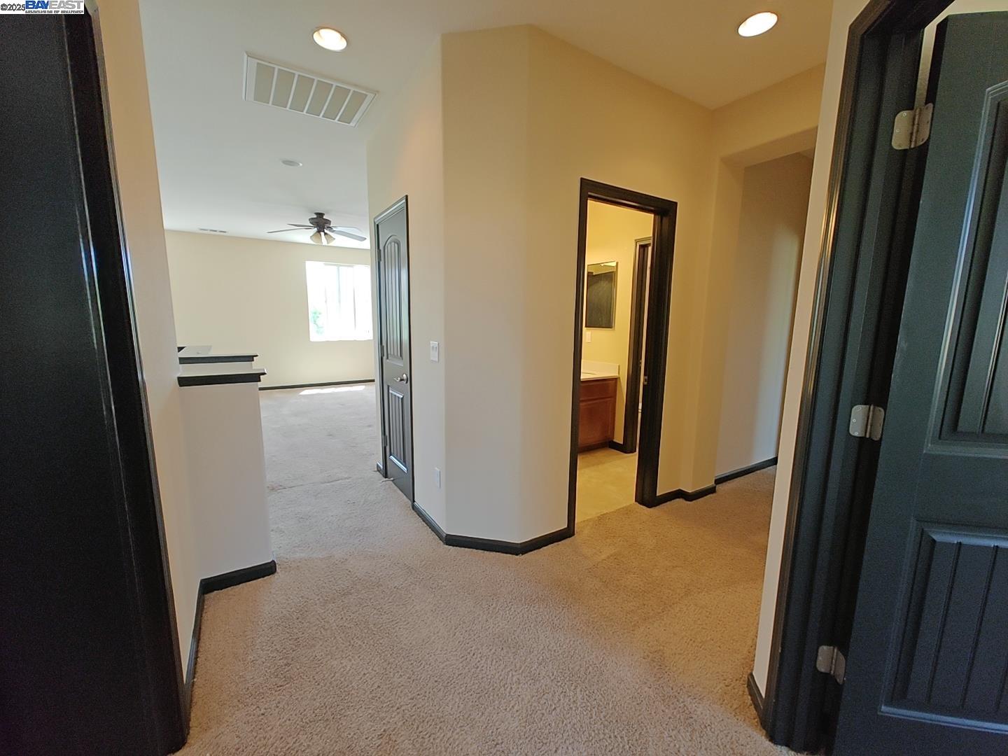 Detail Gallery Image 24 of 36 For 7283 Abbey Dr, Vallejo,  CA 94591 - 4 Beds | 3/1 Baths