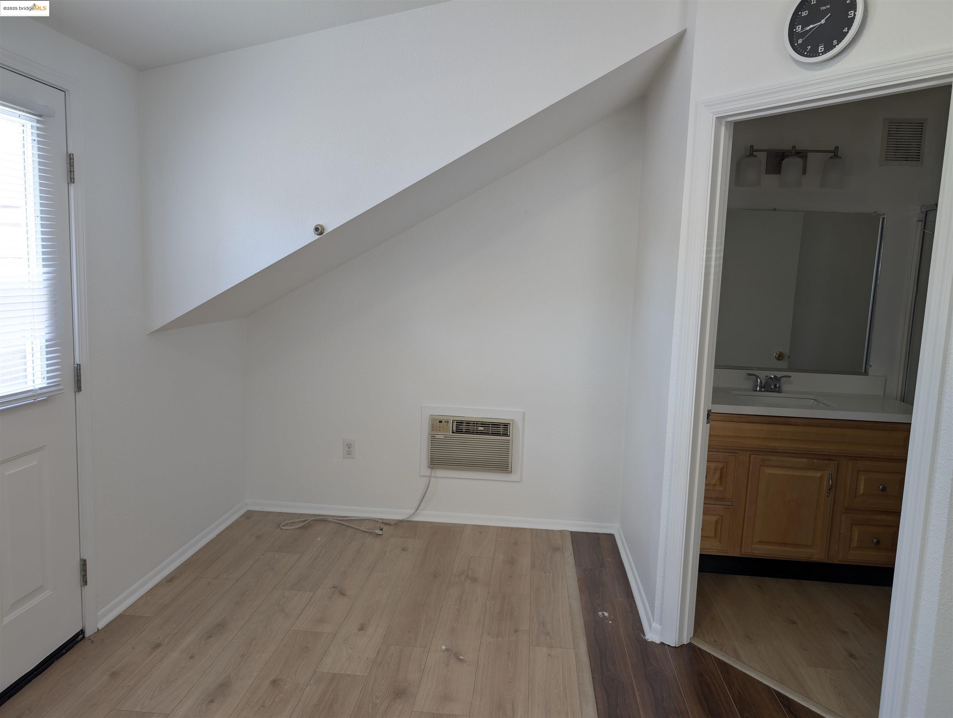 Detail Gallery Image 5 of 6 For 1021 Arlington Way, Brentwood,  CA 94513 - 1 Beds | 1 Baths