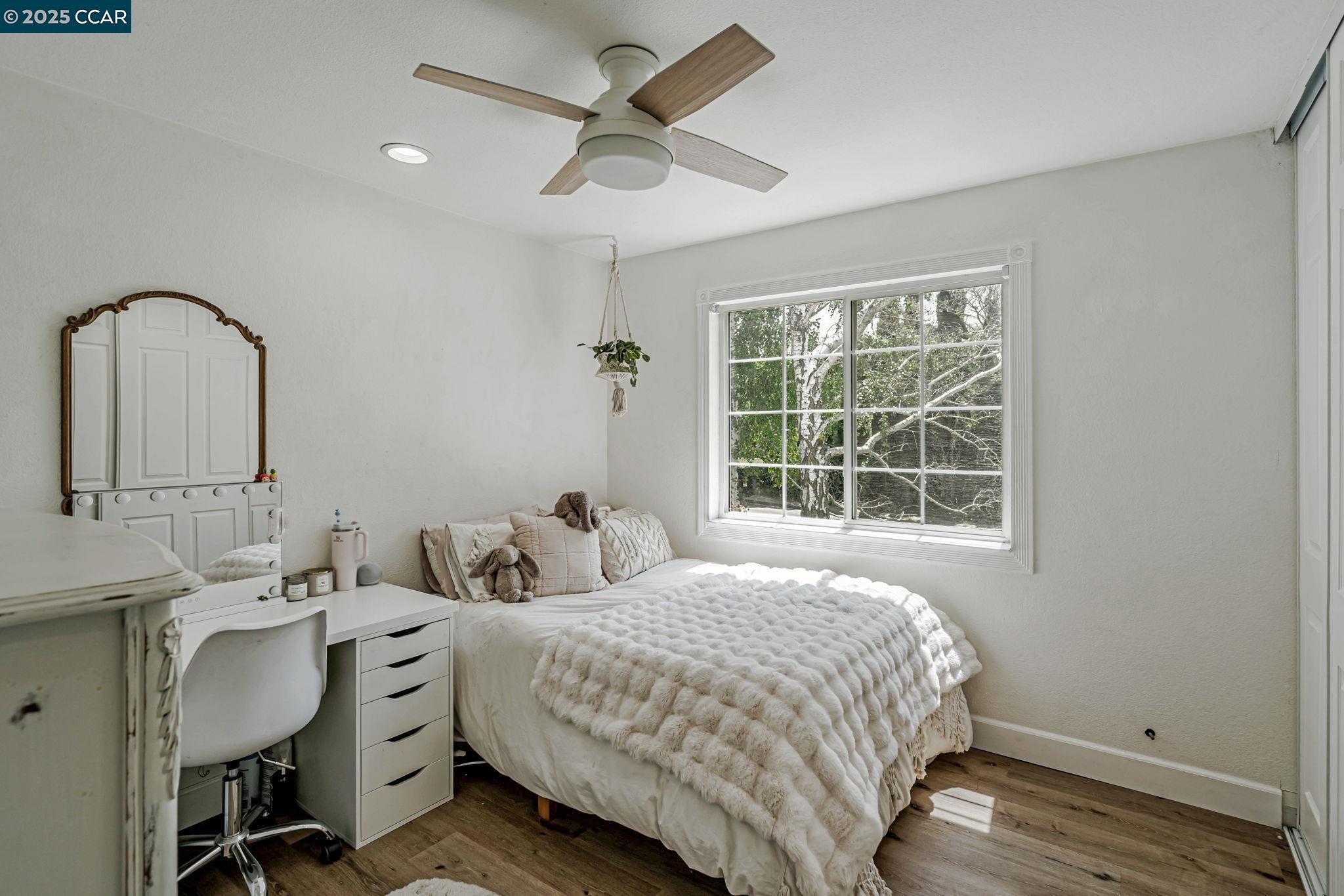 Detail Gallery Image 22 of 36 For 2259 Redwood Rd, Hercules,  CA 94547 - 4 Beds | 2 Baths