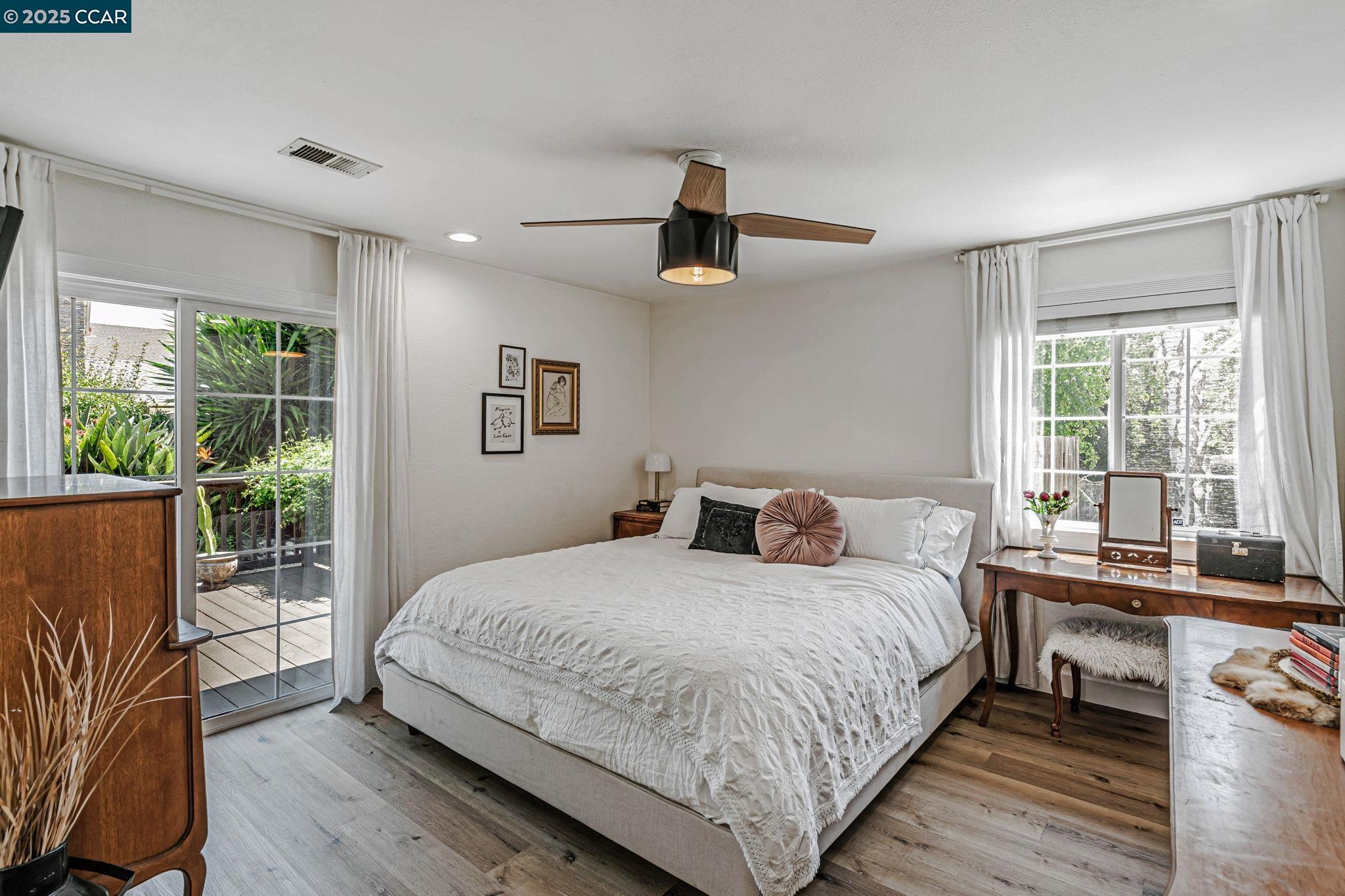 Detail Gallery Image 25 of 36 For 2259 Redwood Rd, Hercules,  CA 94547 - 4 Beds | 2 Baths