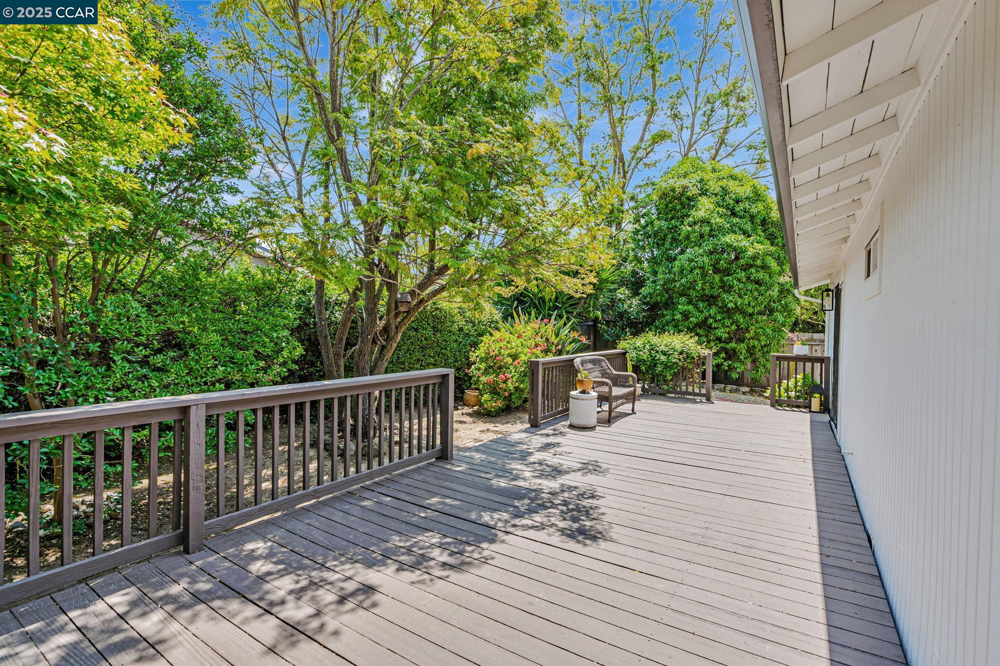 Detail Gallery Image 30 of 36 For 2259 Redwood Rd, Hercules,  CA 94547 - 4 Beds | 2 Baths