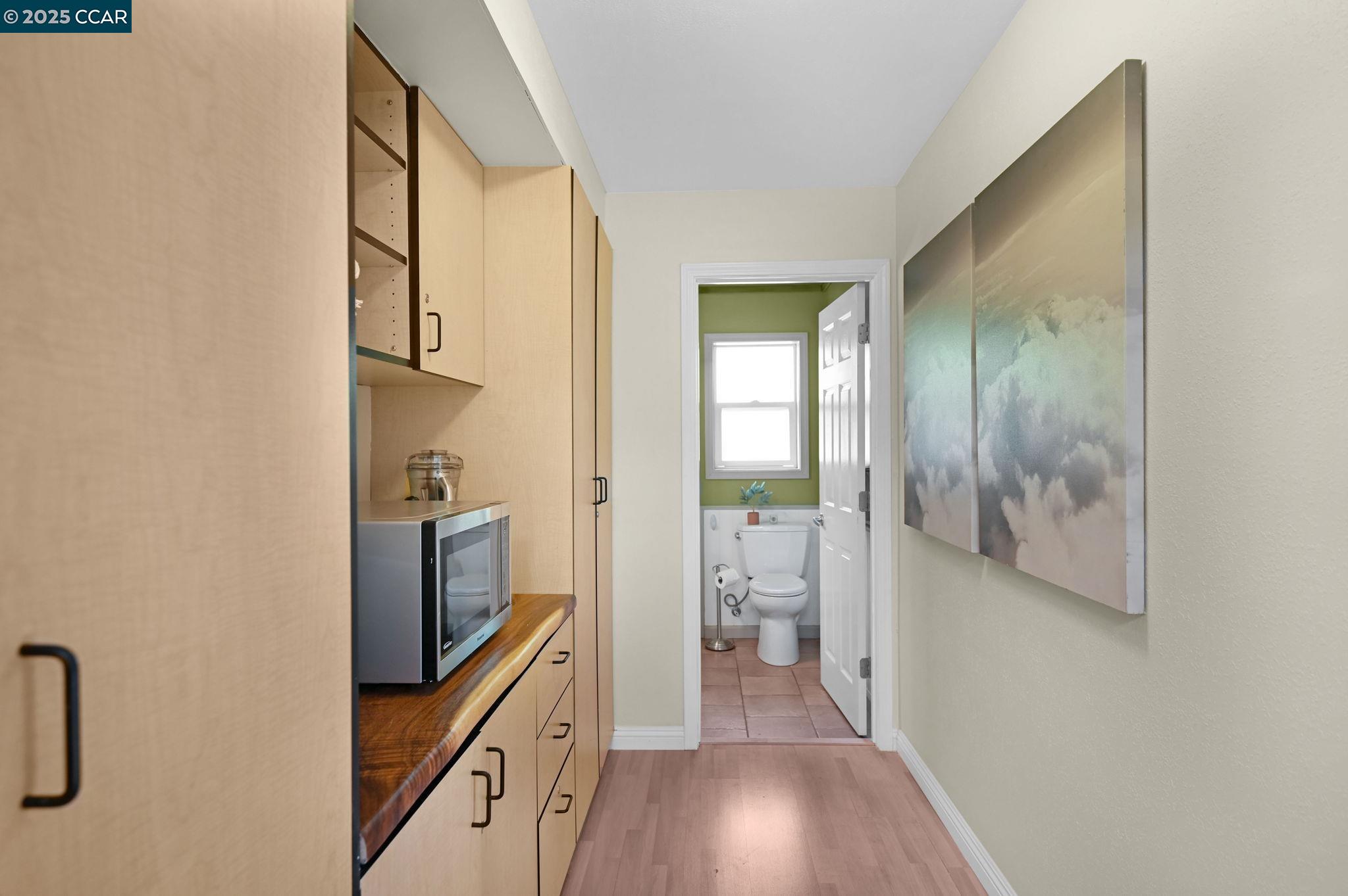 Detail Gallery Image 11 of 43 For 412 Beatrice Rd, Pleasant Hill,  CA 94523 - 4 Beds | 2 Baths