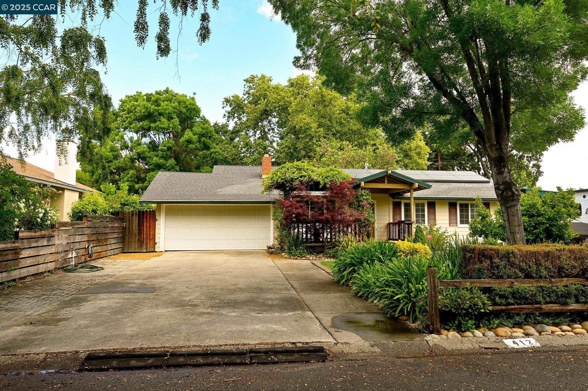 Detail Gallery Image 2 of 43 For 412 Beatrice Rd, Pleasant Hill,  CA 94523 - 4 Beds | 2 Baths