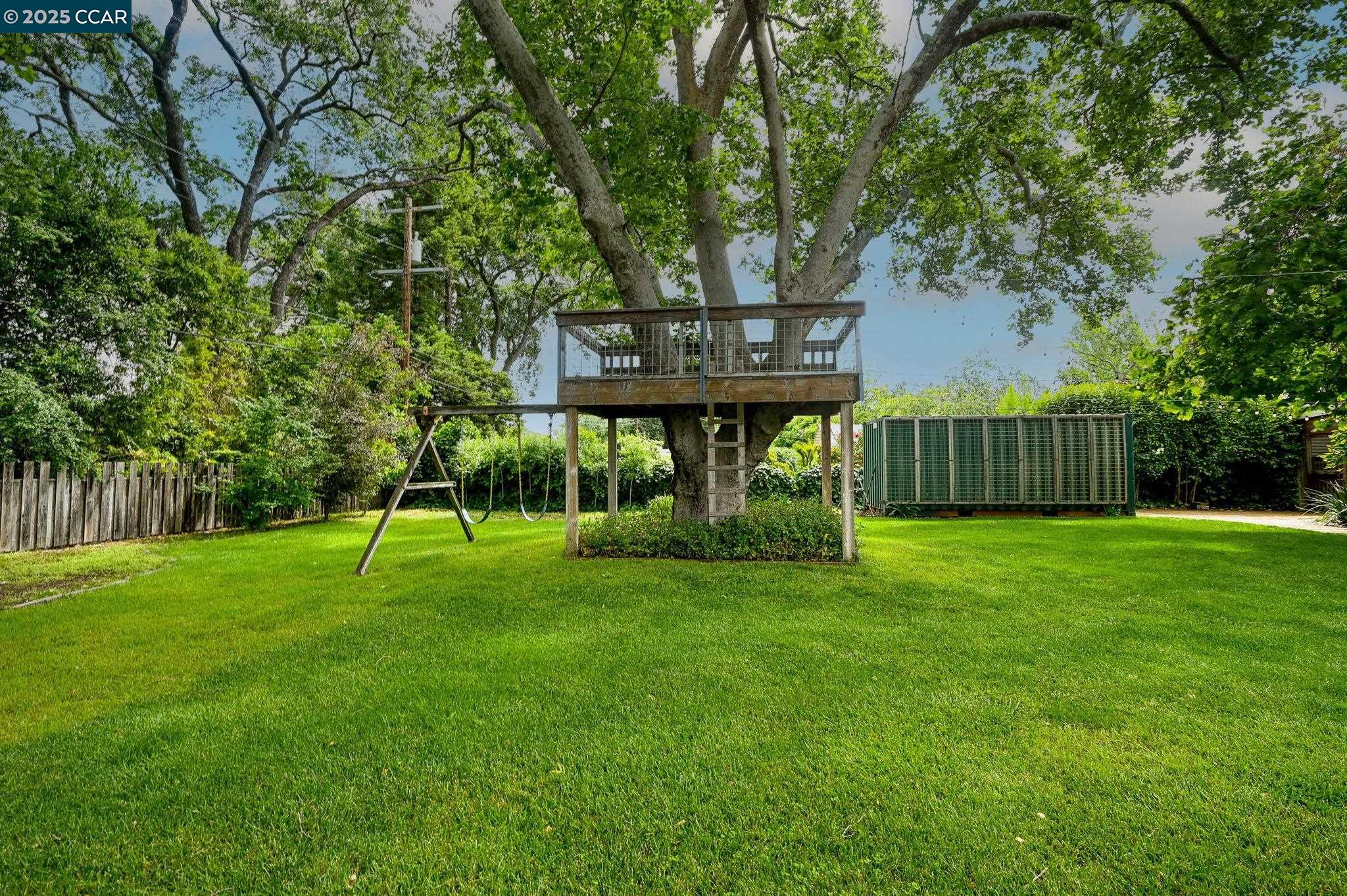Detail Gallery Image 23 of 43 For 412 Beatrice Rd, Pleasant Hill,  CA 94523 - 4 Beds | 2 Baths