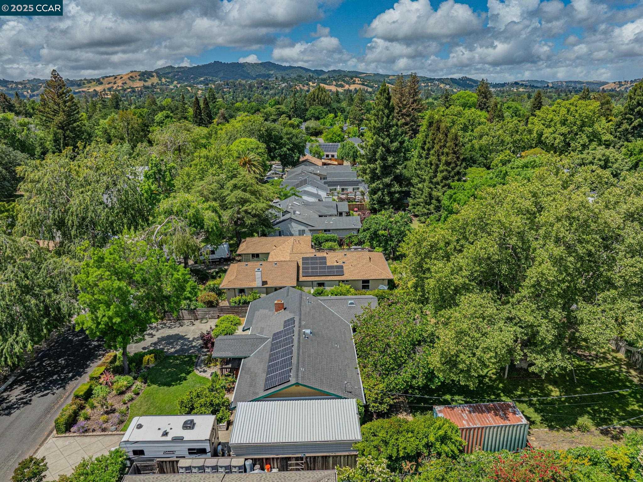 Detail Gallery Image 32 of 43 For 412 Beatrice Rd, Pleasant Hill,  CA 94523 - 4 Beds | 2 Baths