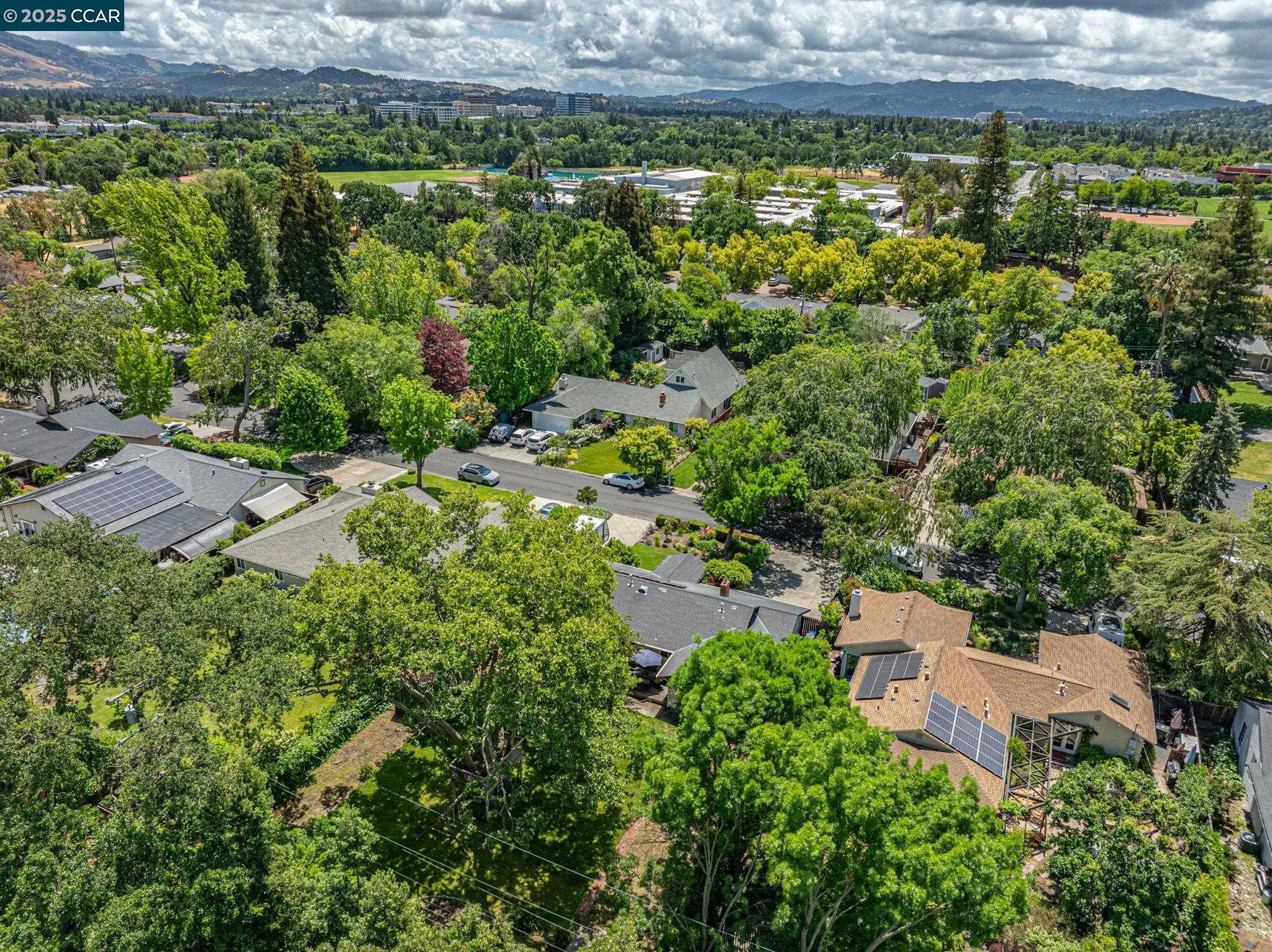 Detail Gallery Image 33 of 43 For 412 Beatrice Rd, Pleasant Hill,  CA 94523 - 4 Beds | 2 Baths