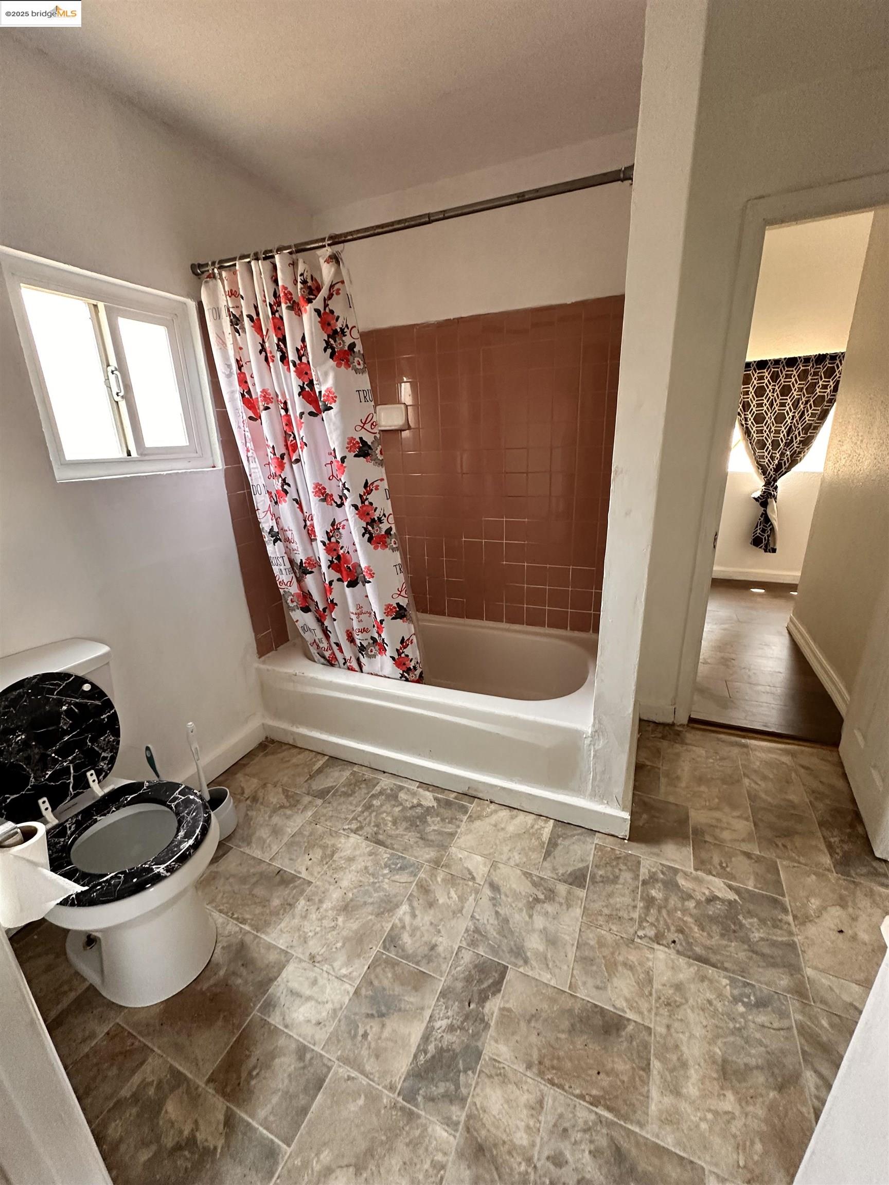 Detail Gallery Image 18 of 25 For 1342 Garvin Ave, Richmond,  CA 94801 - – Beds | – Baths