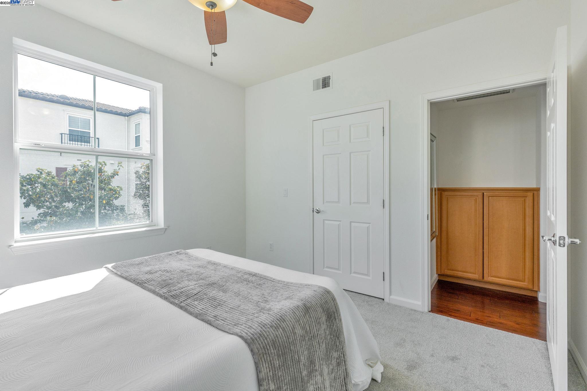 Detail Gallery Image 16 of 28 For 3420 Finnian Way #322,  Dublin,  CA 94568 - 3 Beds | 2 Baths
