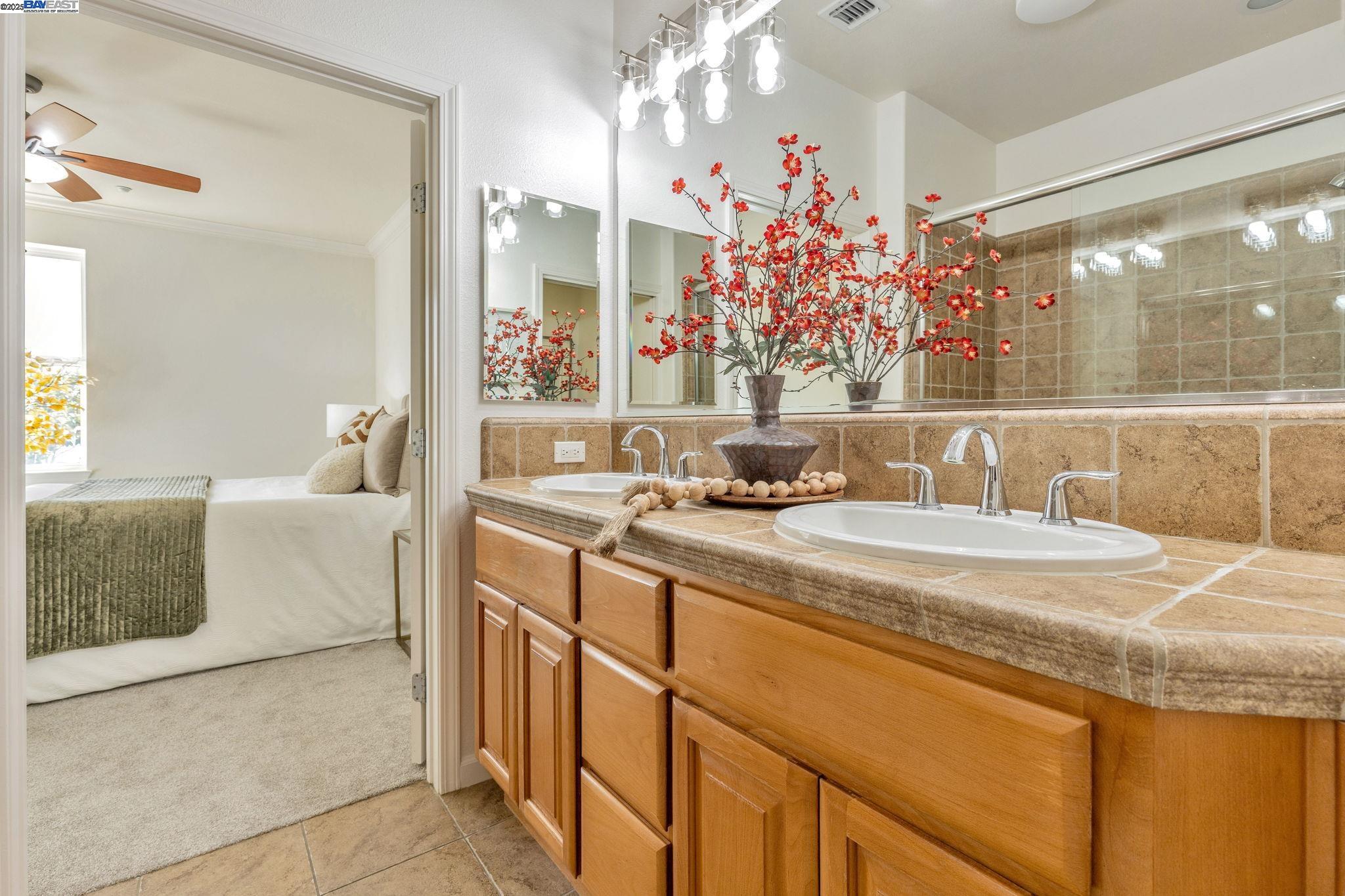 Detail Gallery Image 18 of 28 For 3420 Finnian Way #322,  Dublin,  CA 94568 - 3 Beds | 2 Baths