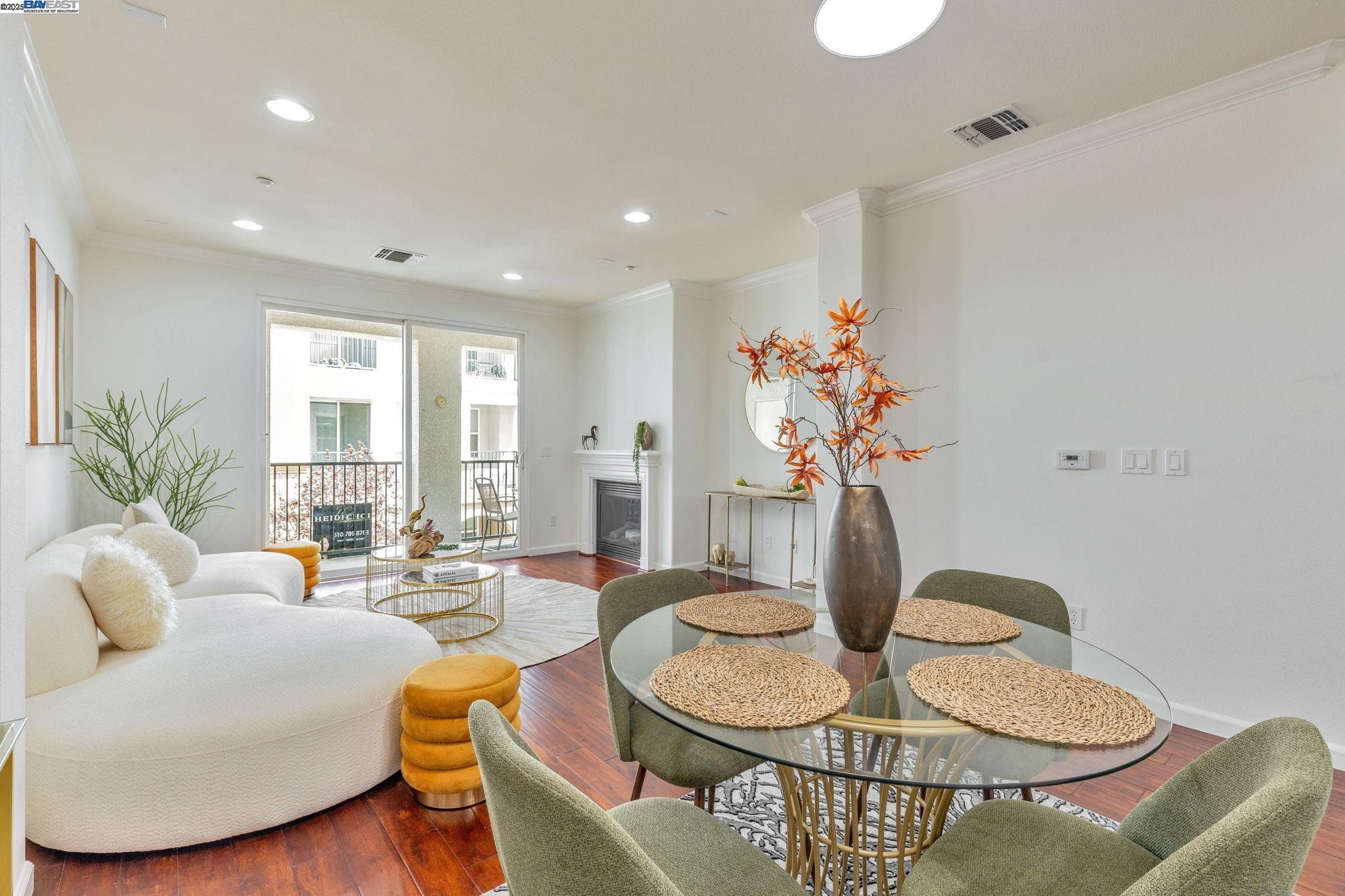 Detail Gallery Image 6 of 28 For 3420 Finnian Way #322,  Dublin,  CA 94568 - 3 Beds | 2 Baths