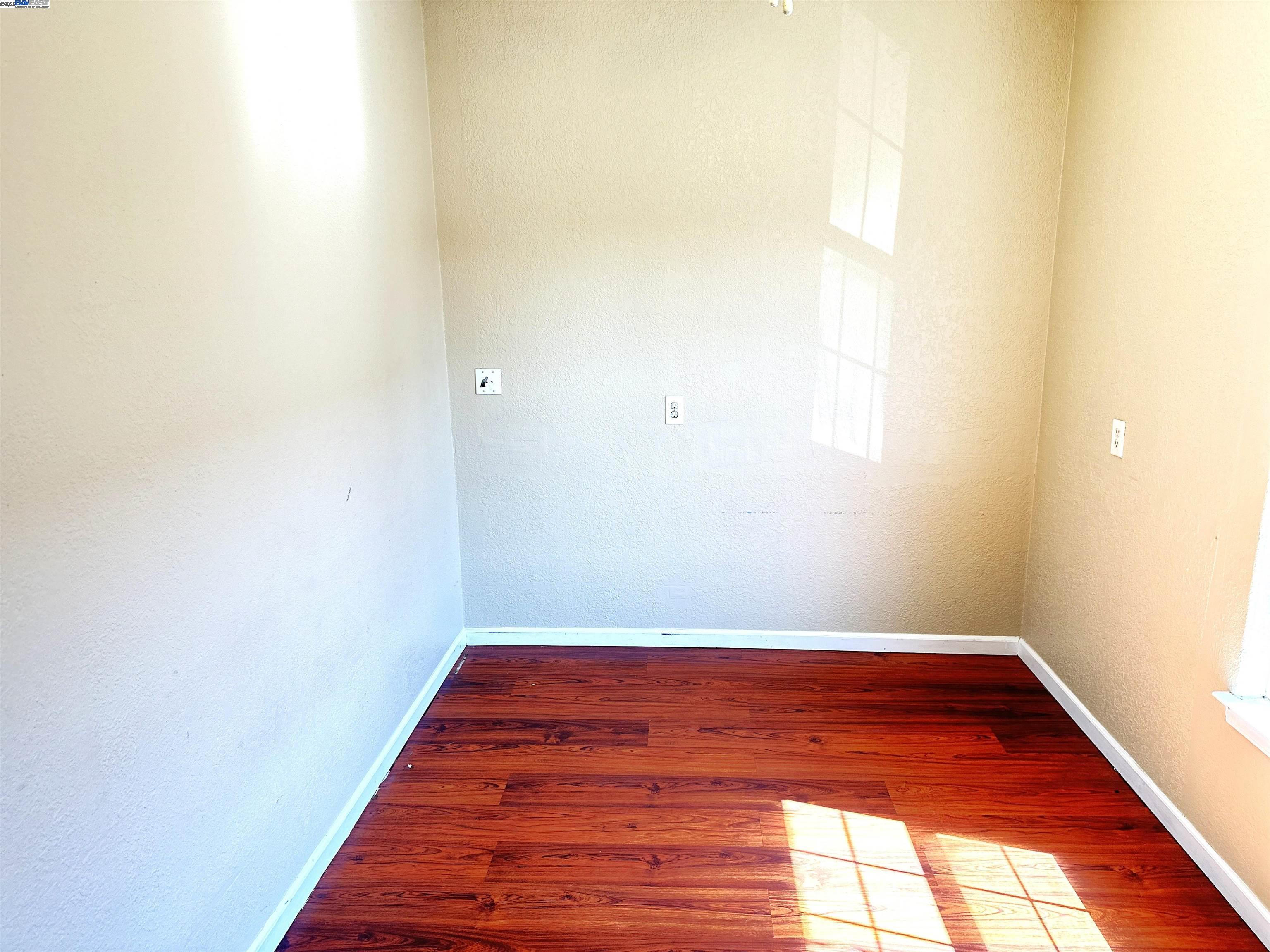 Detail Gallery Image 18 of 31 For 1610 85th Avenue, Oakland,  CA 94621 - 3 Beds | 1 Baths