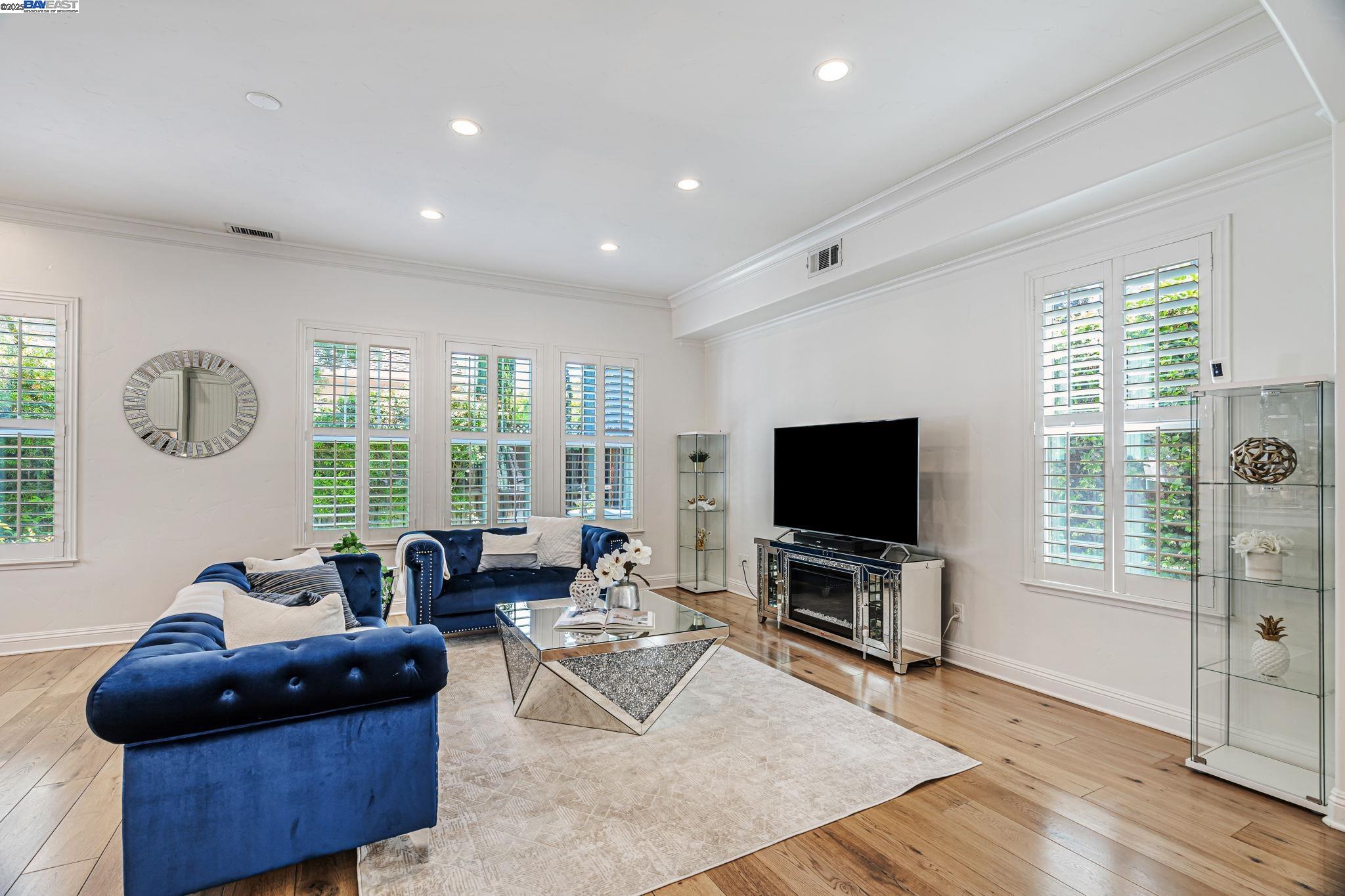 Detail Gallery Image 8 of 60 For 996 Prevost St, San Jose,  CA 95125 - 4 Beds | 3/1 Baths
